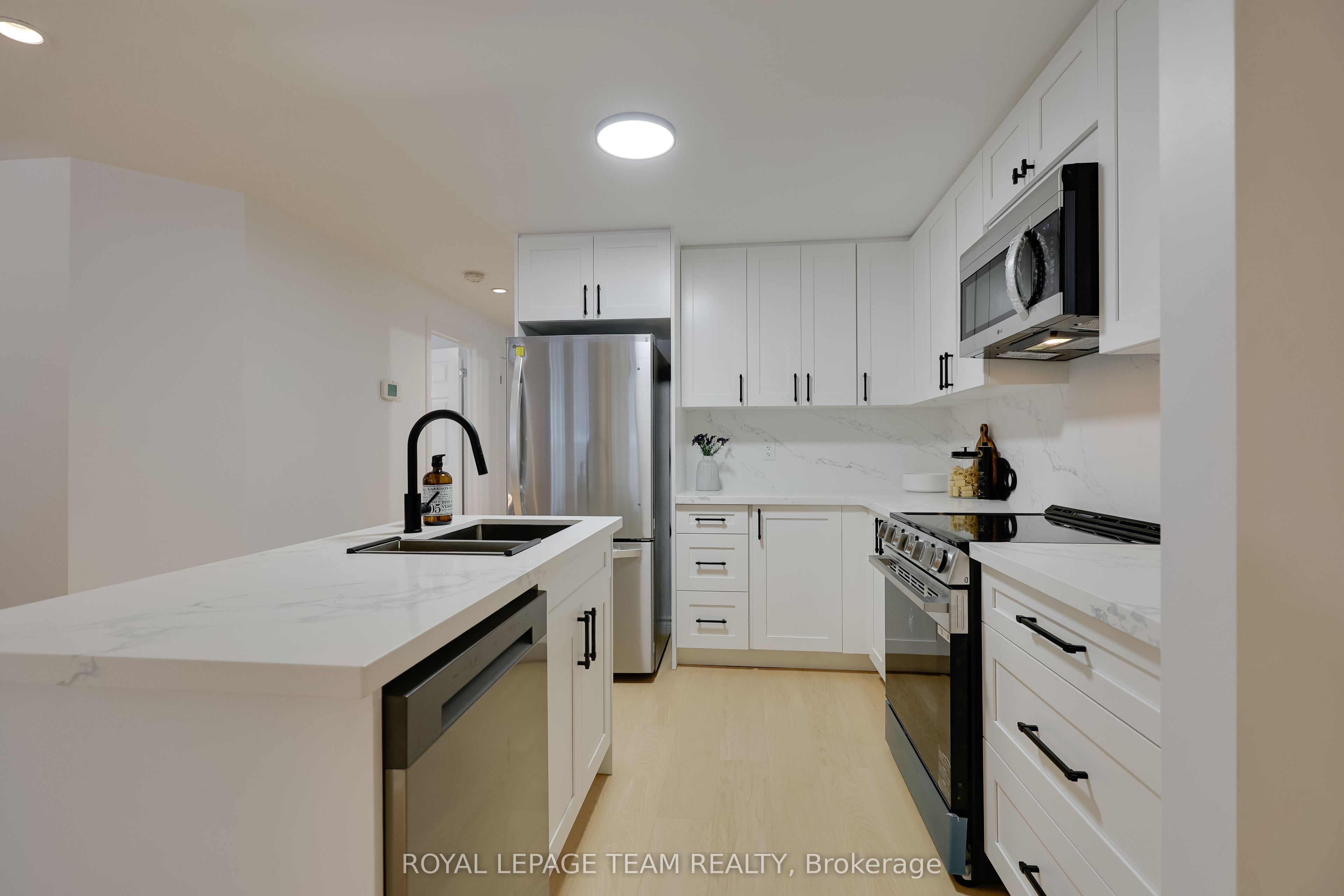 369 Paseo Private 2 Property Photo 12