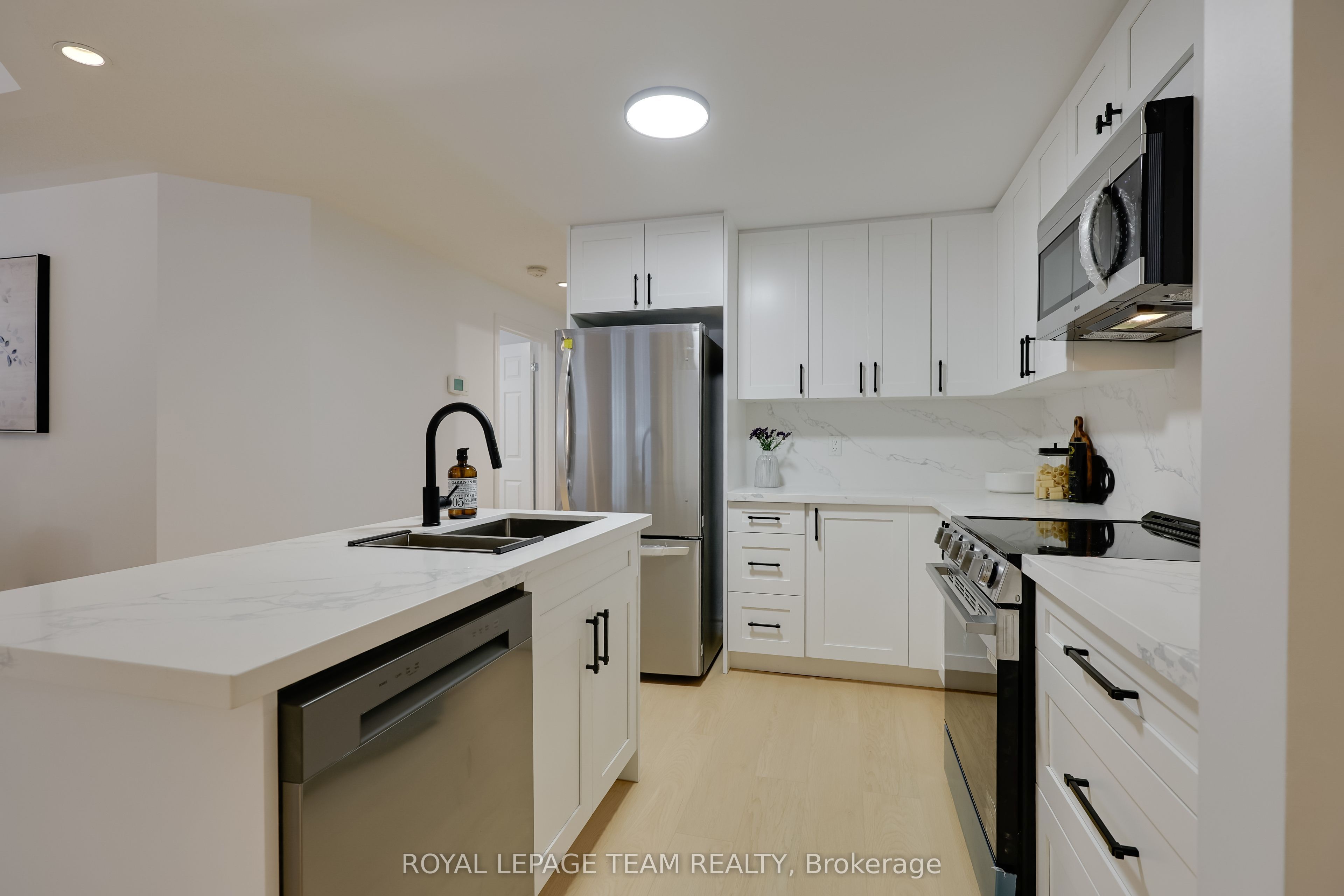 369 Paseo Private 2 Property Photo 14