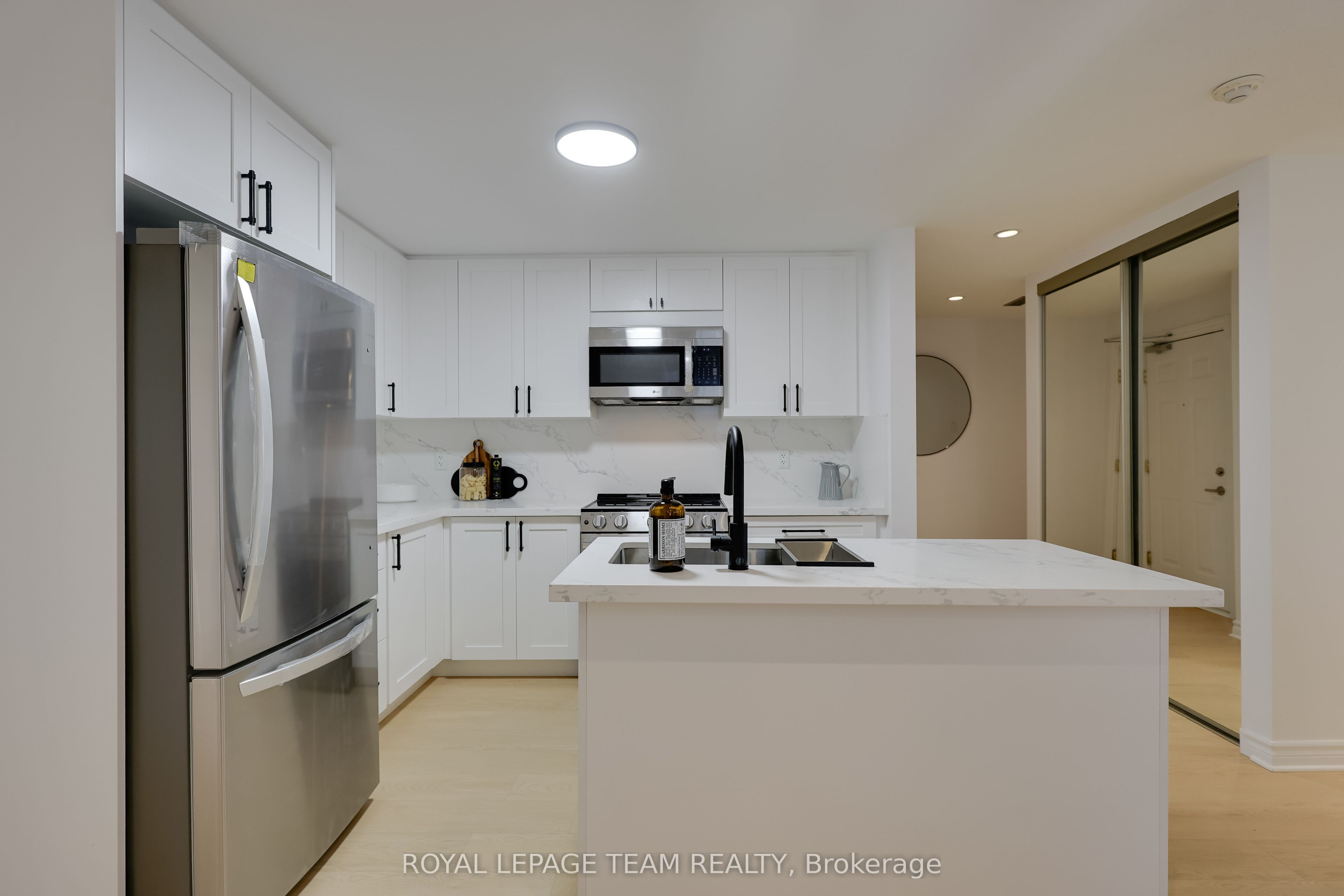 369 Paseo Private 2 Property Photo 15