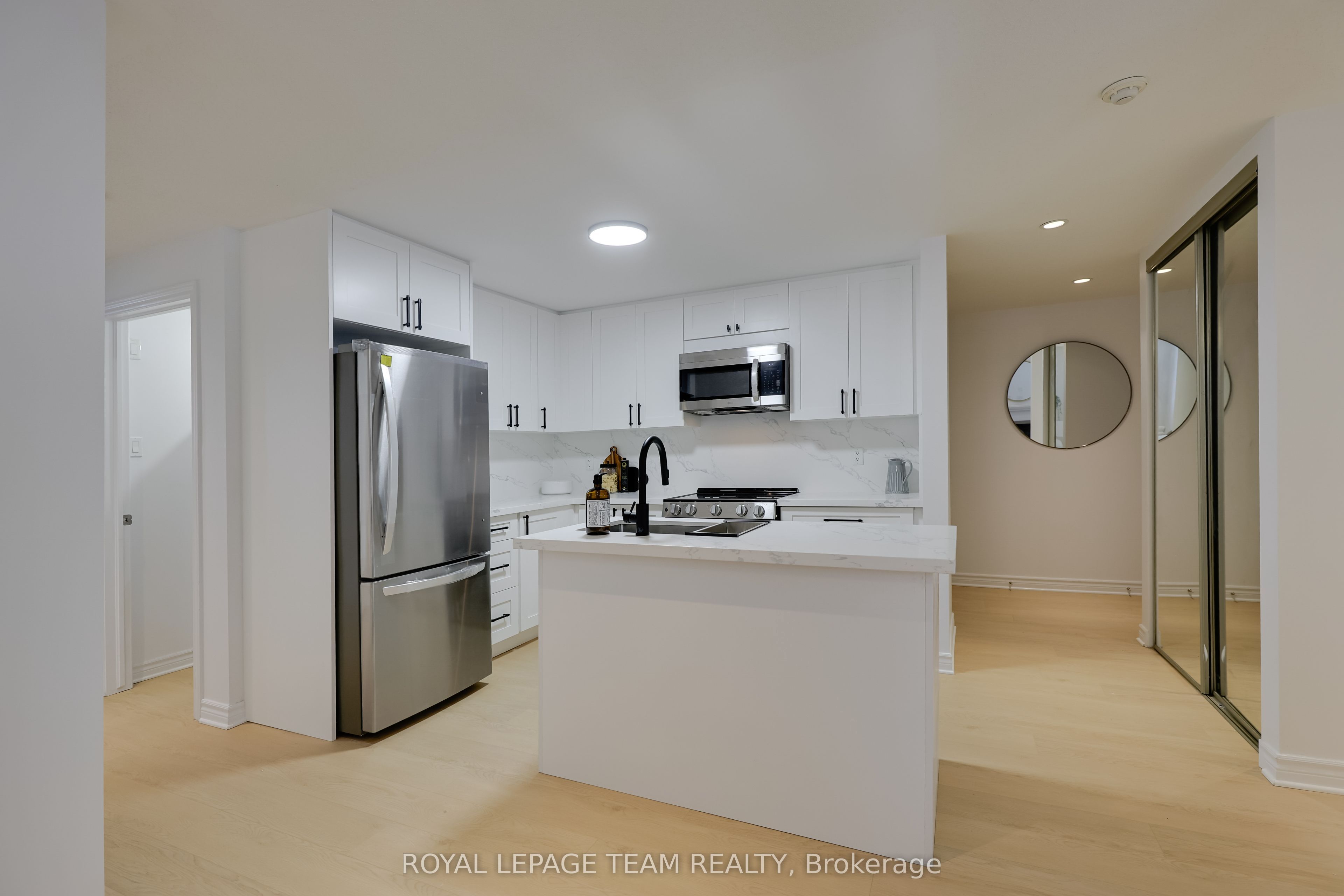 369 Paseo Private 2 Property Photo 16