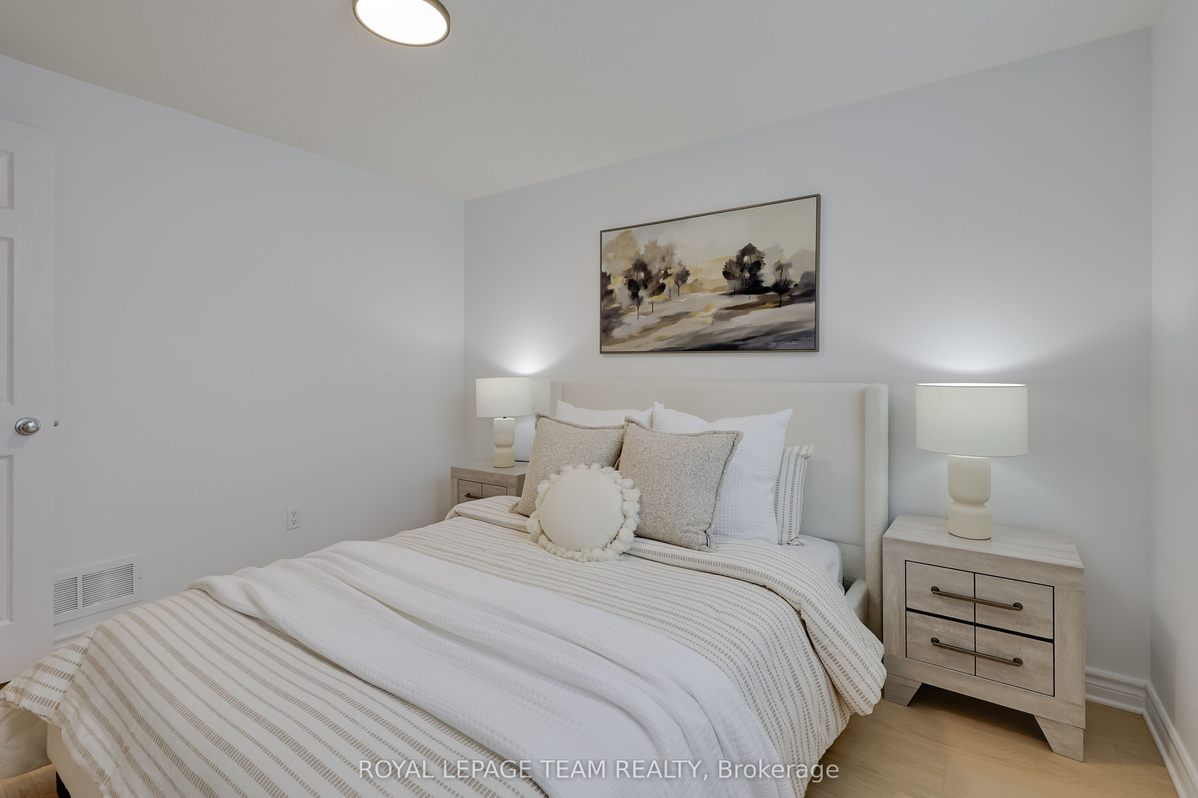 369 Paseo Private 2 Property Photo 33