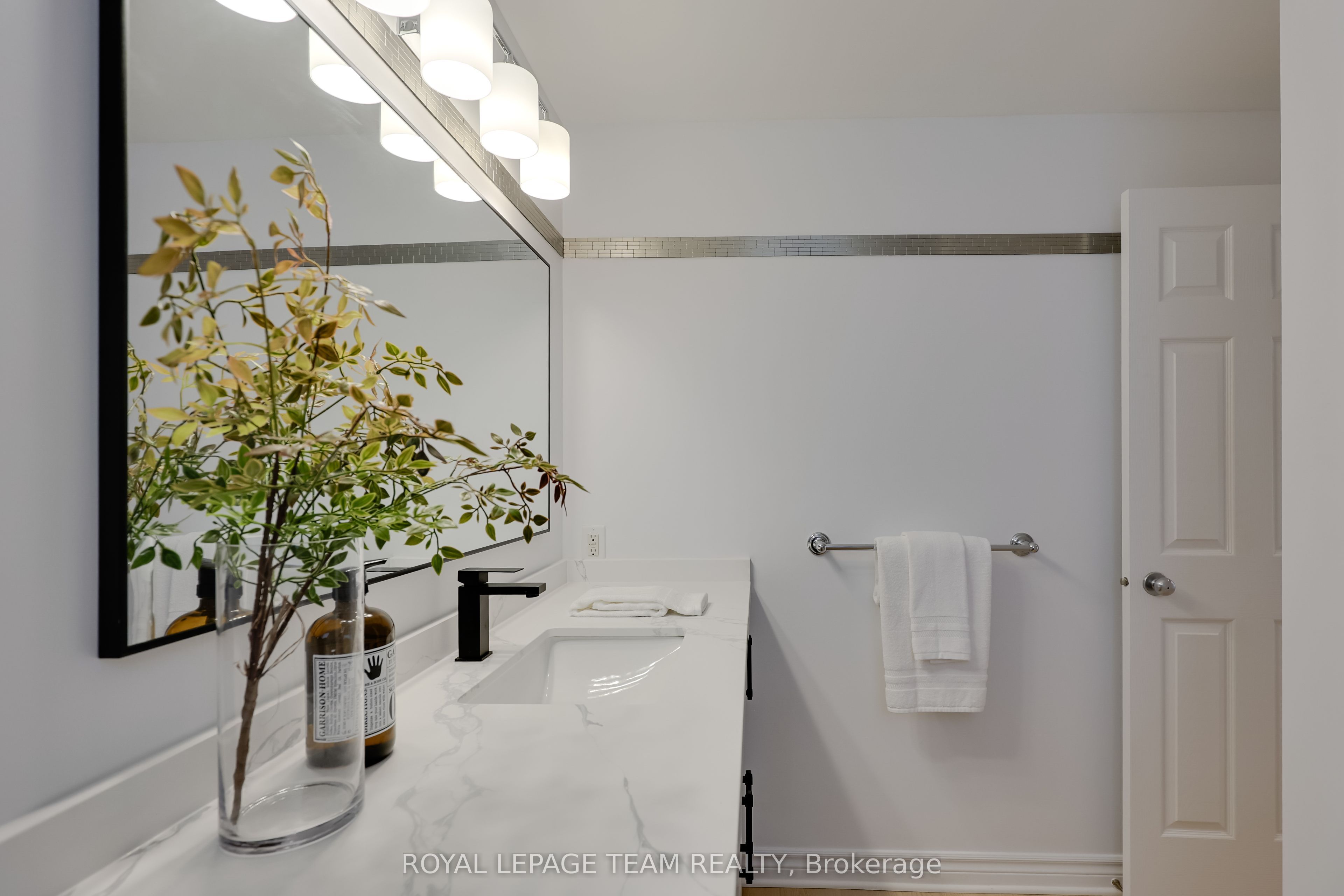 369 Paseo Private 2 Property Photo 38