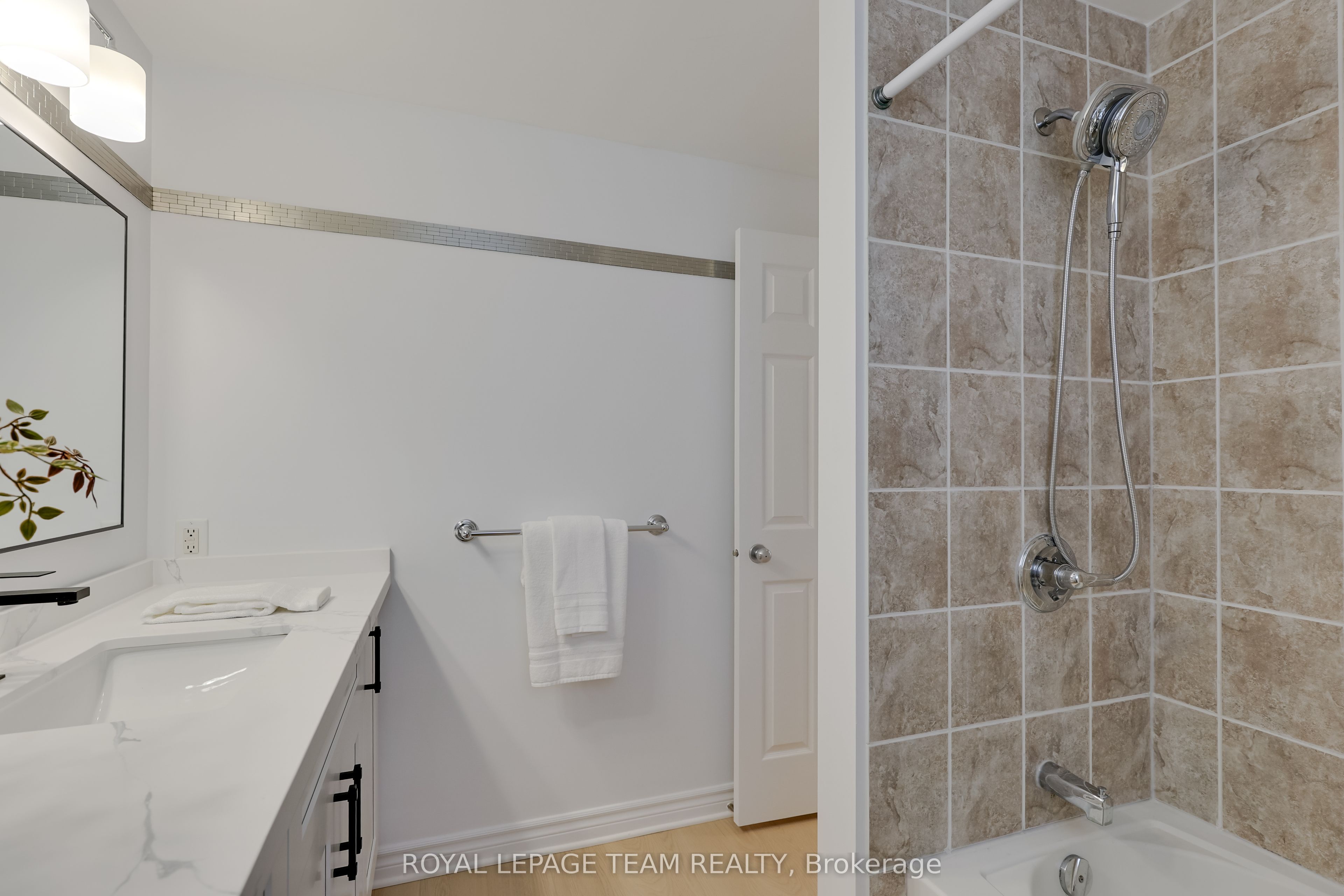 369 Paseo Private 2 Property Photo 40