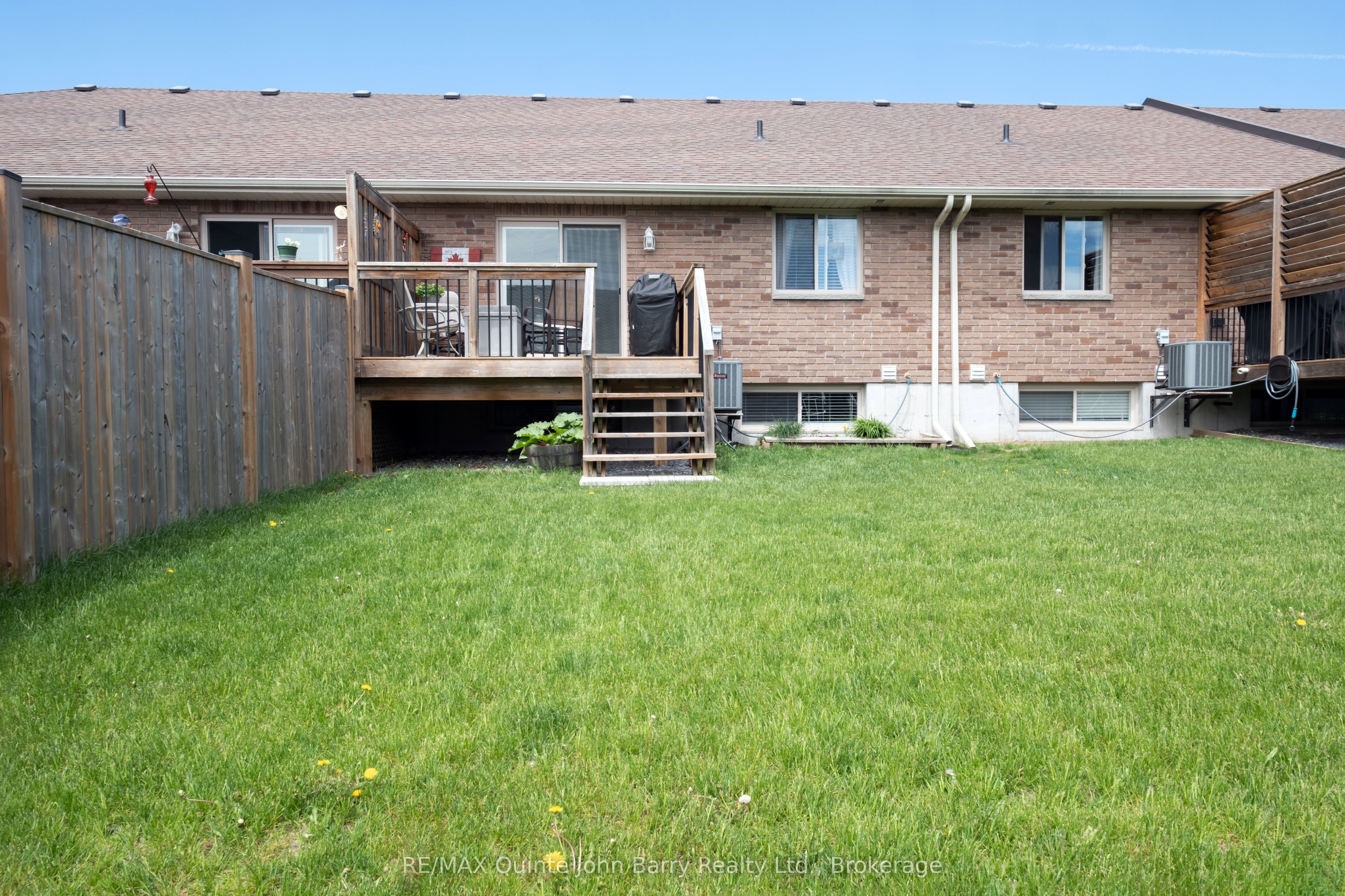 49 Mcintosh Crescent Property Photo 32