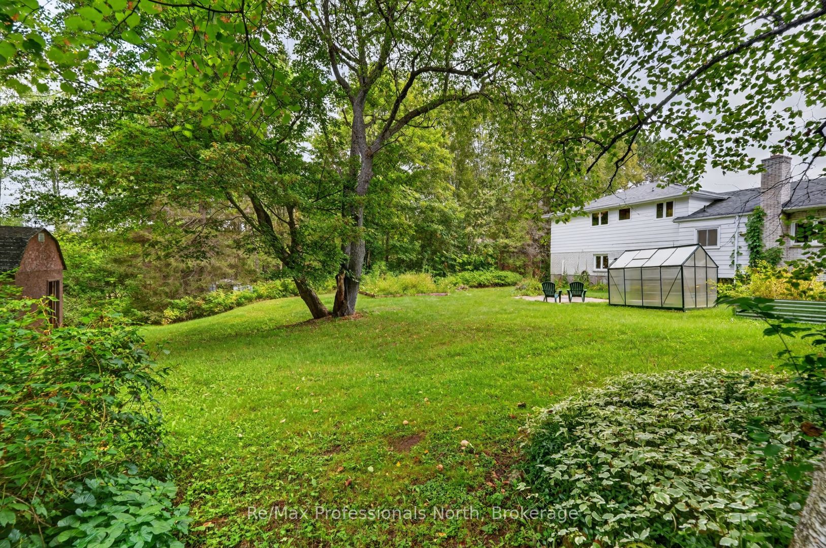 168 Albert Street N Property Photo 37