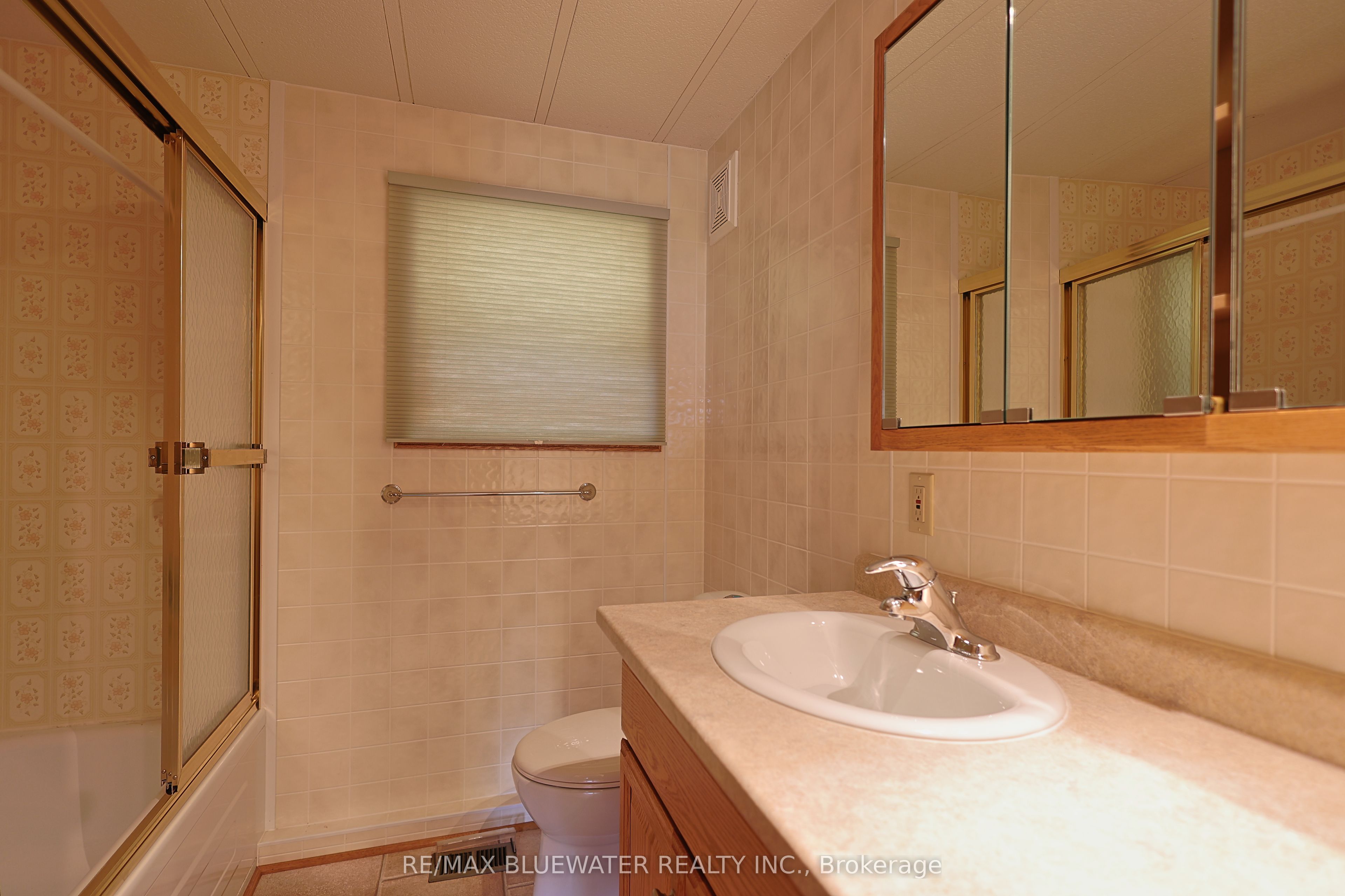 254 Highland Springs Property Photo 27