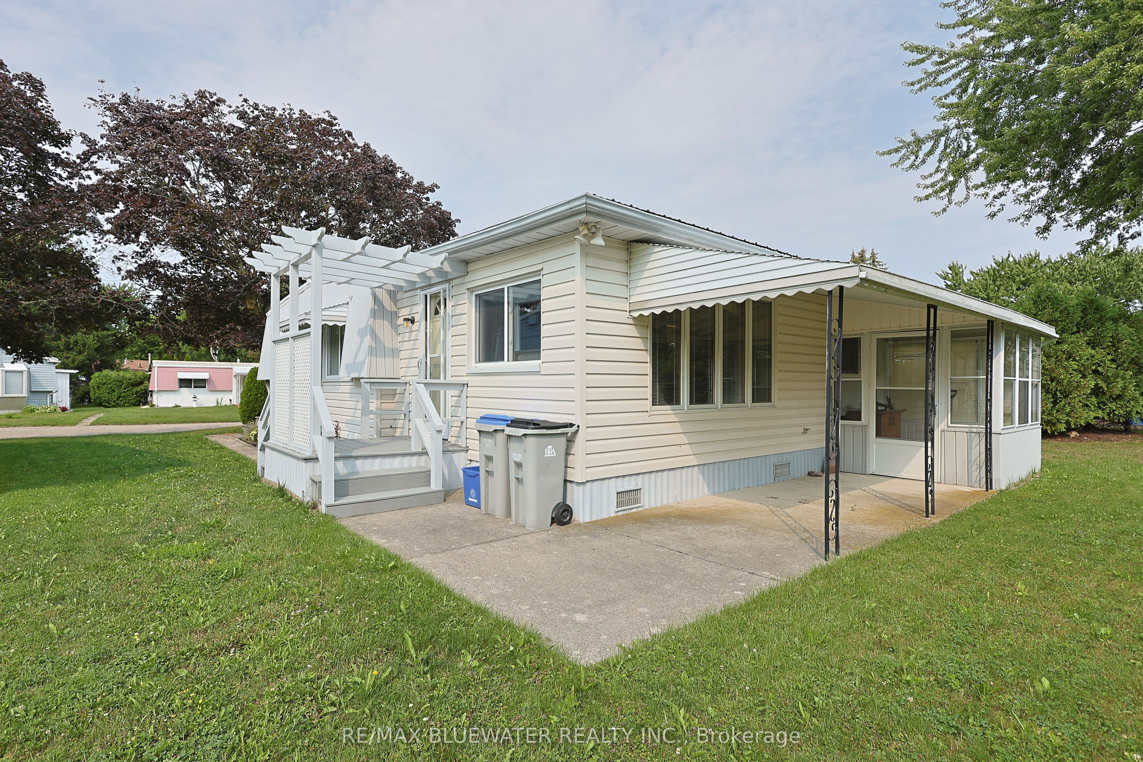 254 Highland Springs Property Photo 29