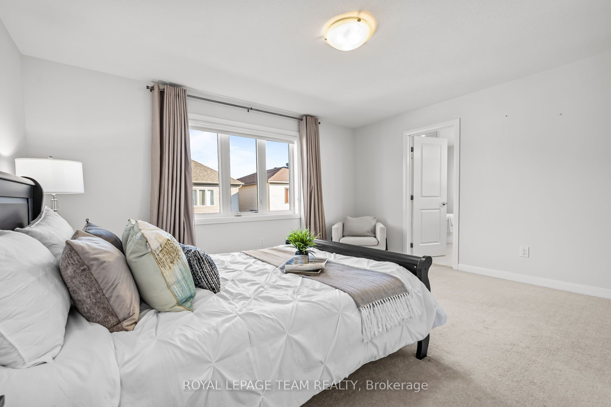 70 Ralph Erfle Way Property Photo 17
