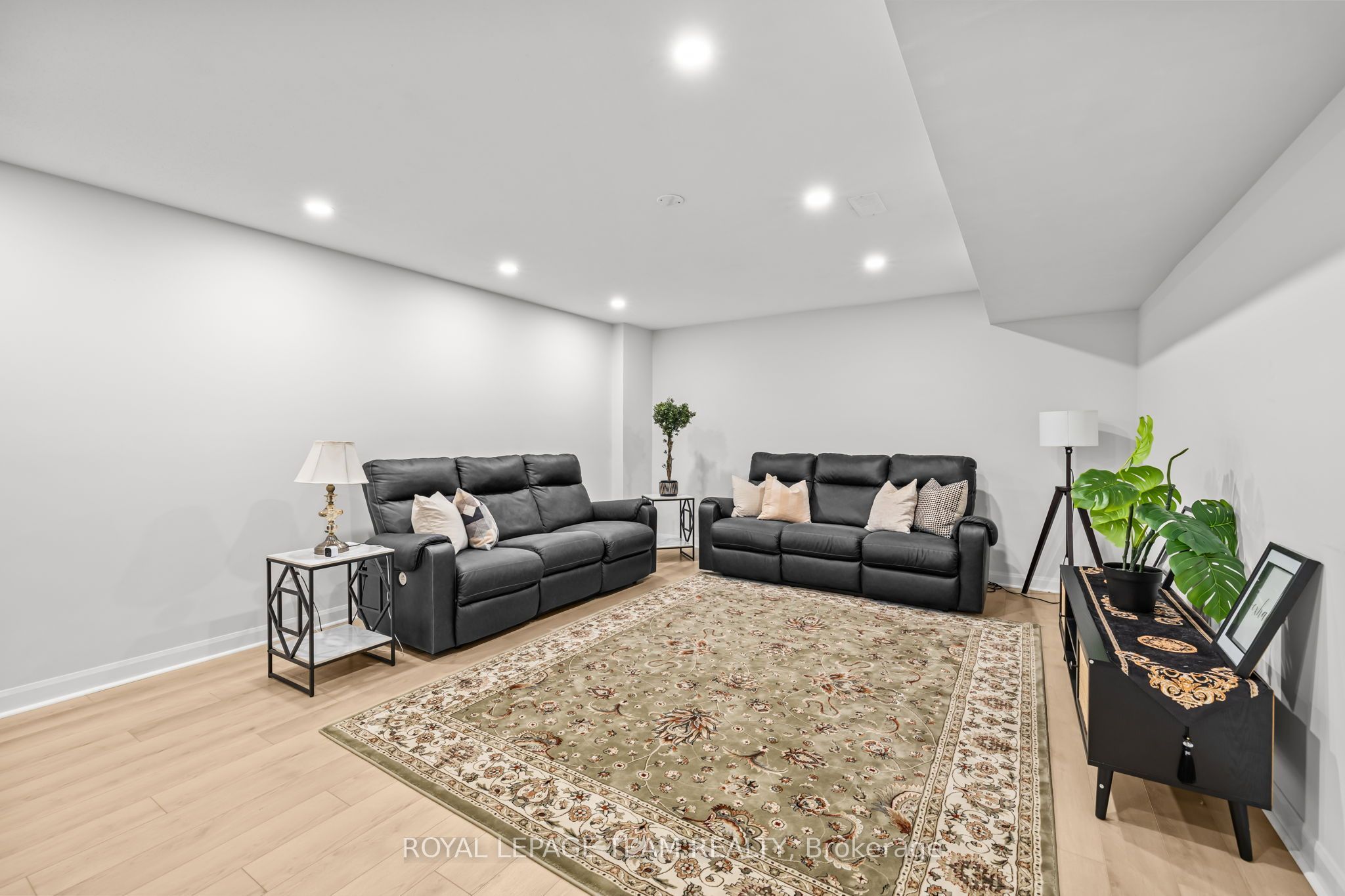70 Ralph Erfle Way Property Photo 30