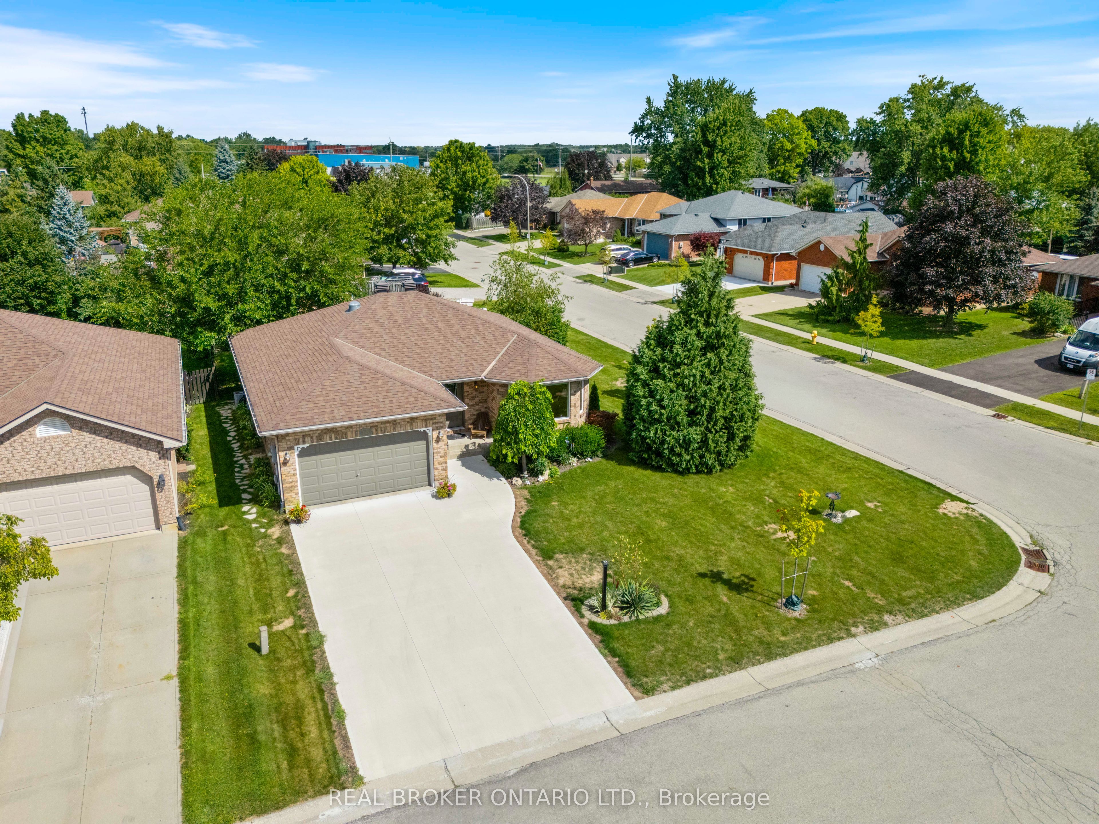 10 Sunset Lane Property Photo 3