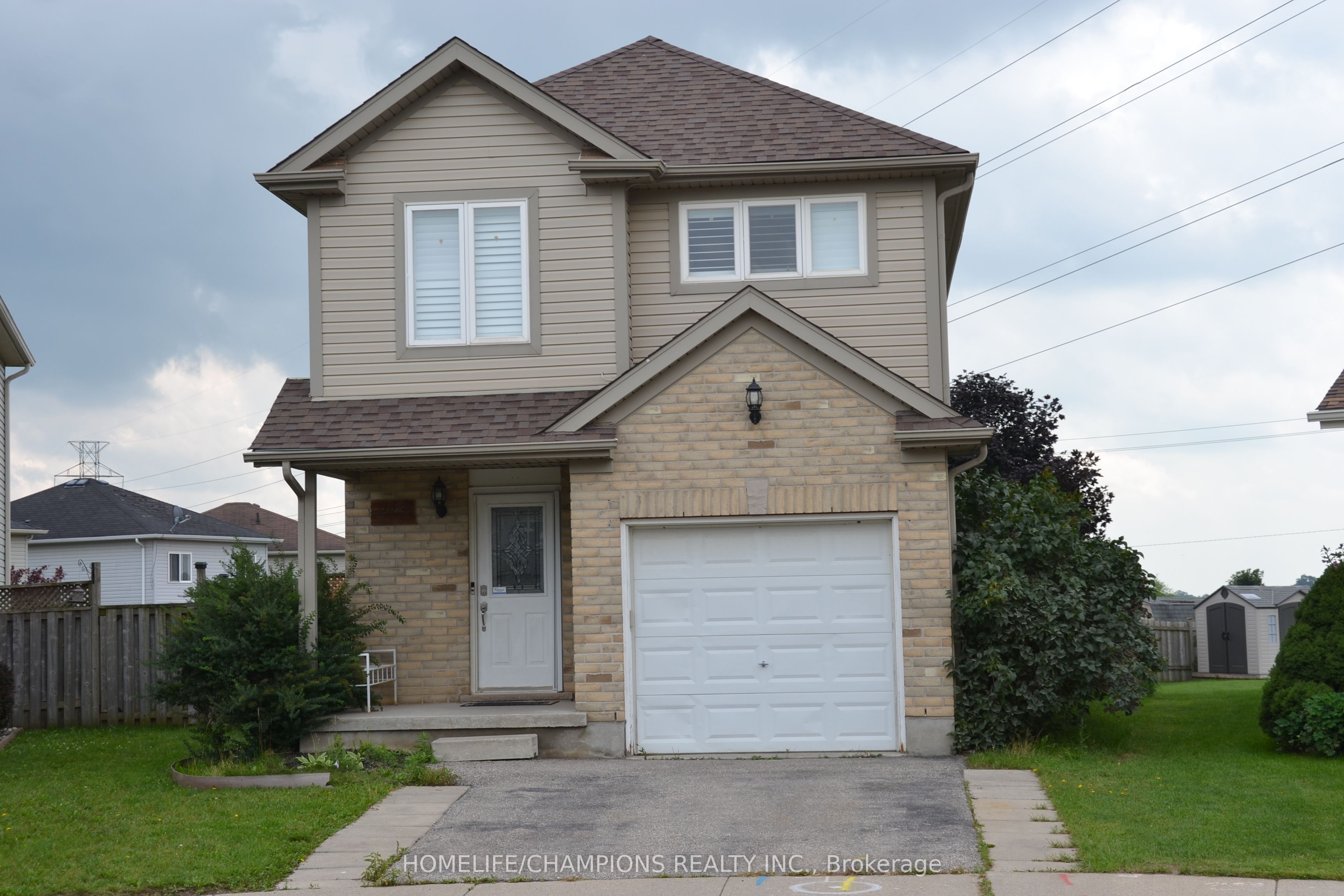 132 Henhoeffer Crescent Property Photo 1