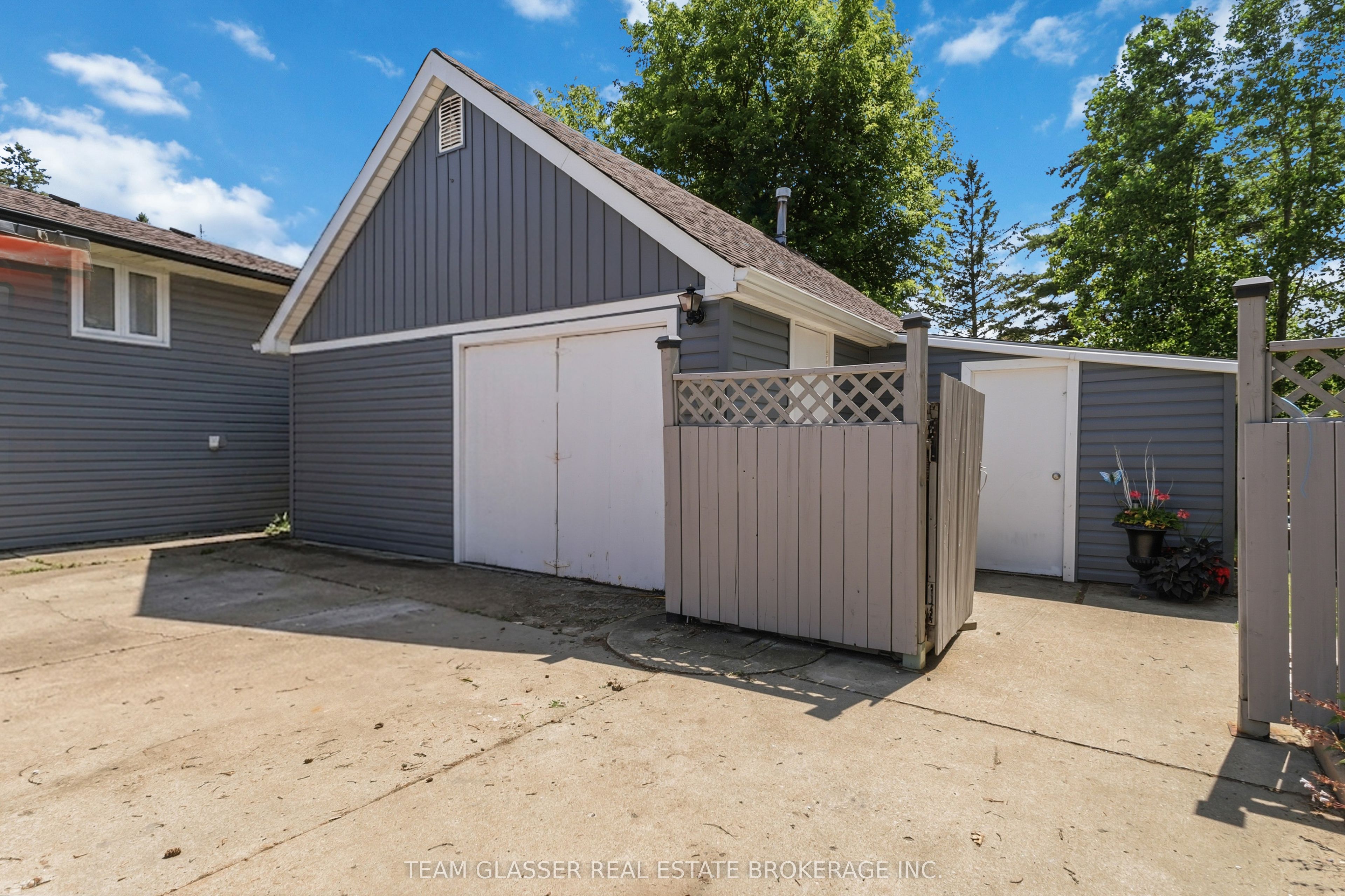 27 Dengate Crescent Property Photo 6