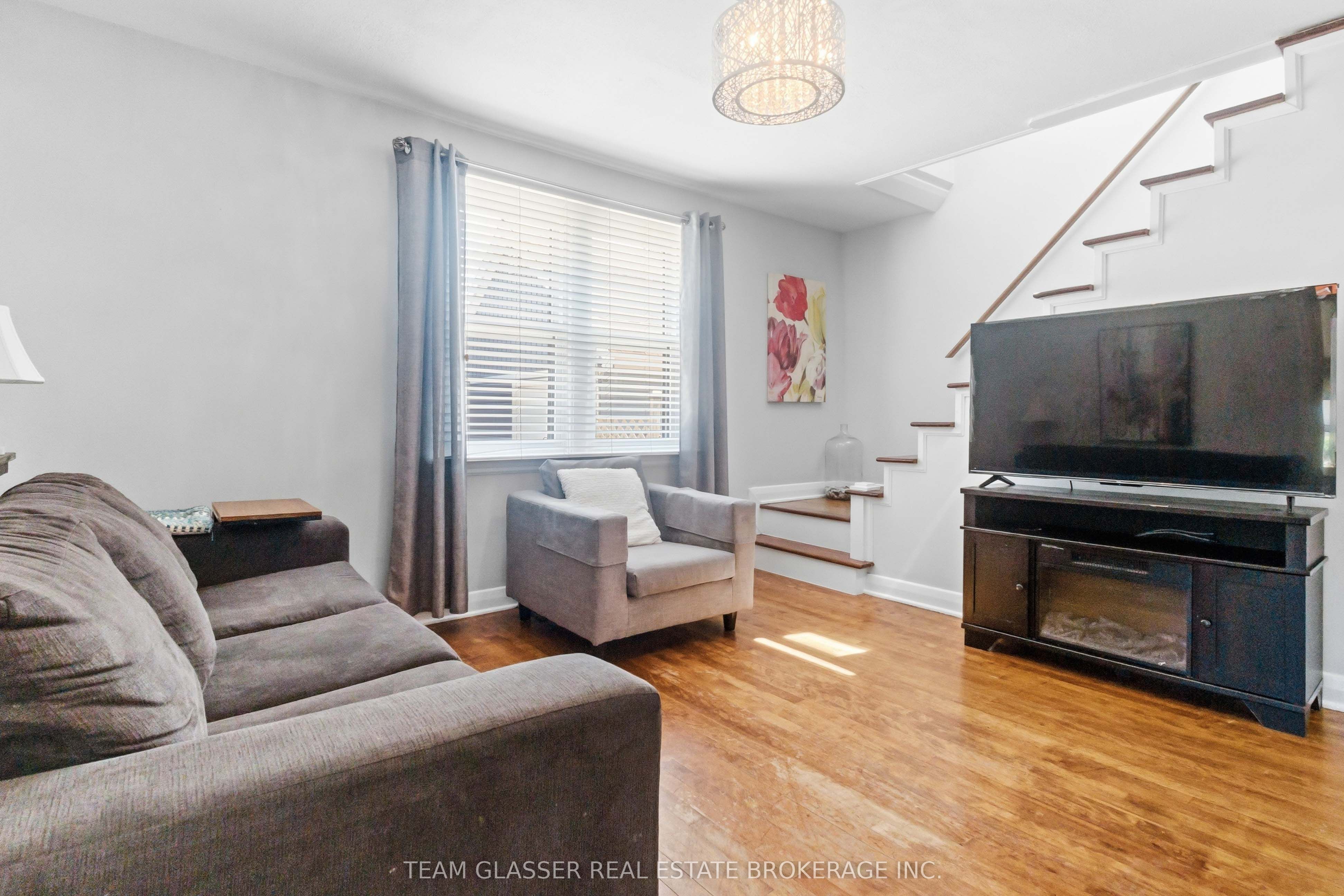 27 Dengate Crescent Property Photo 10