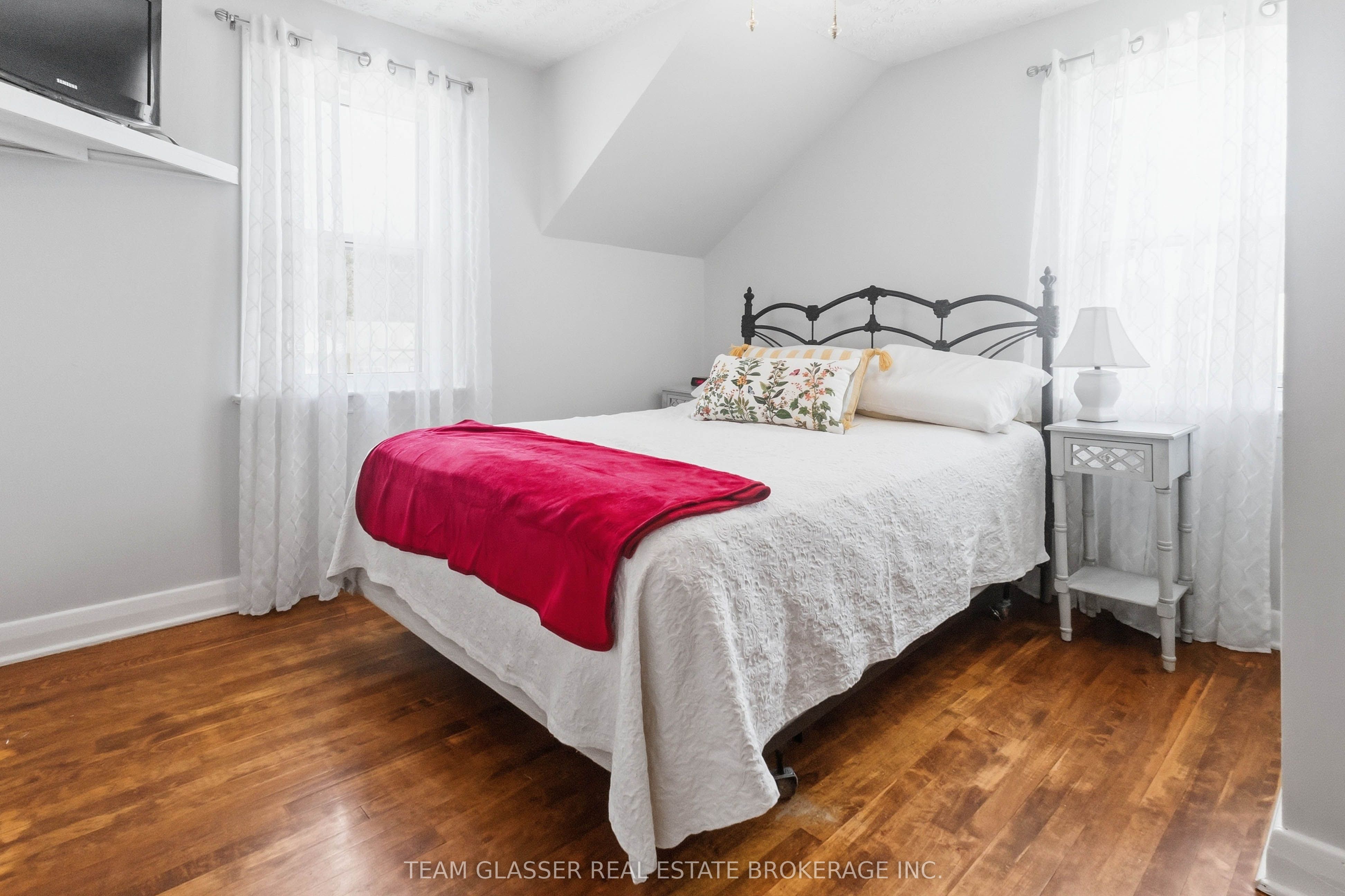 27 Dengate Crescent Property Photo 22