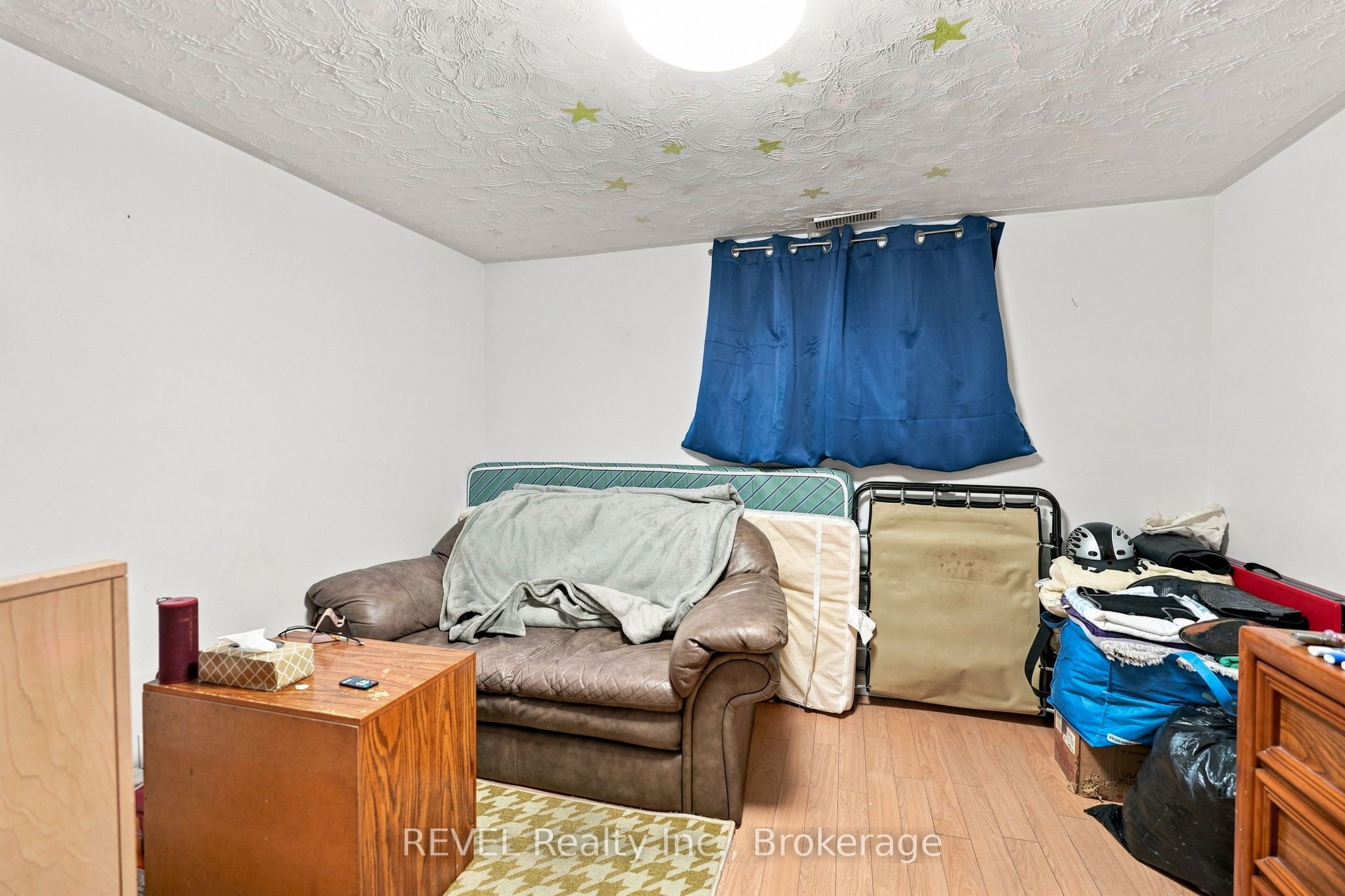 5699 Montrose Road Property Photo 18