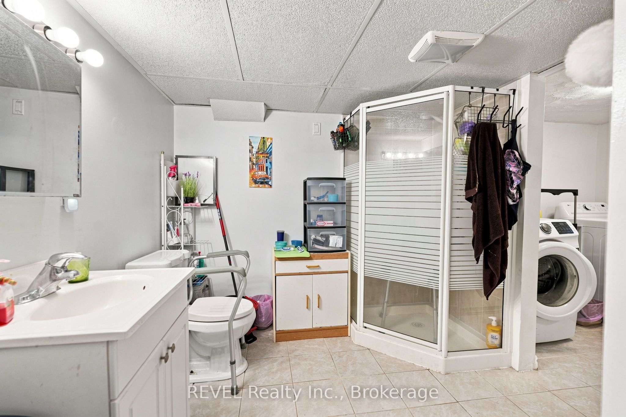 5699 Montrose Road Property Photo 19