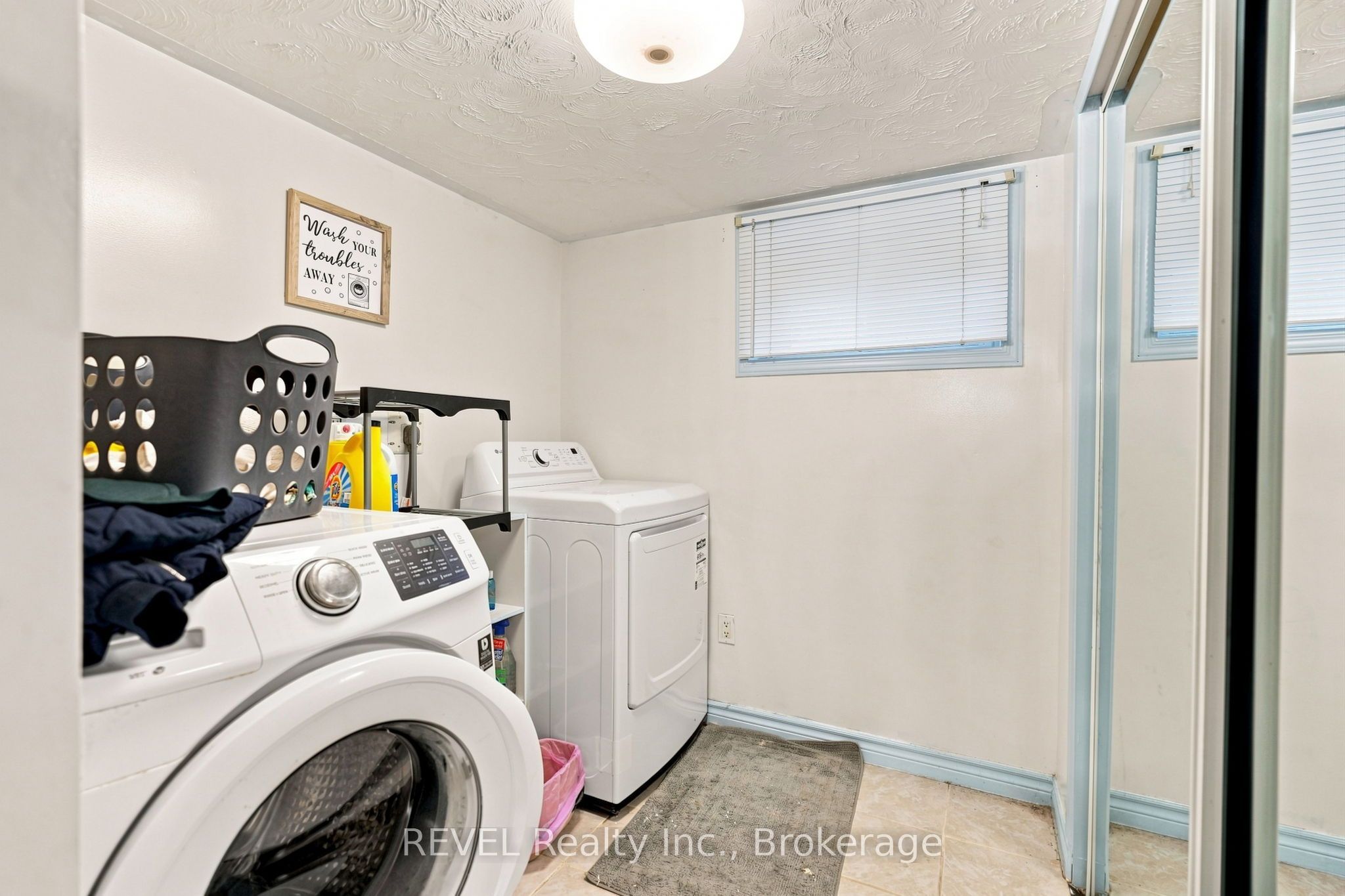 5699 Montrose Road Property Photo 20