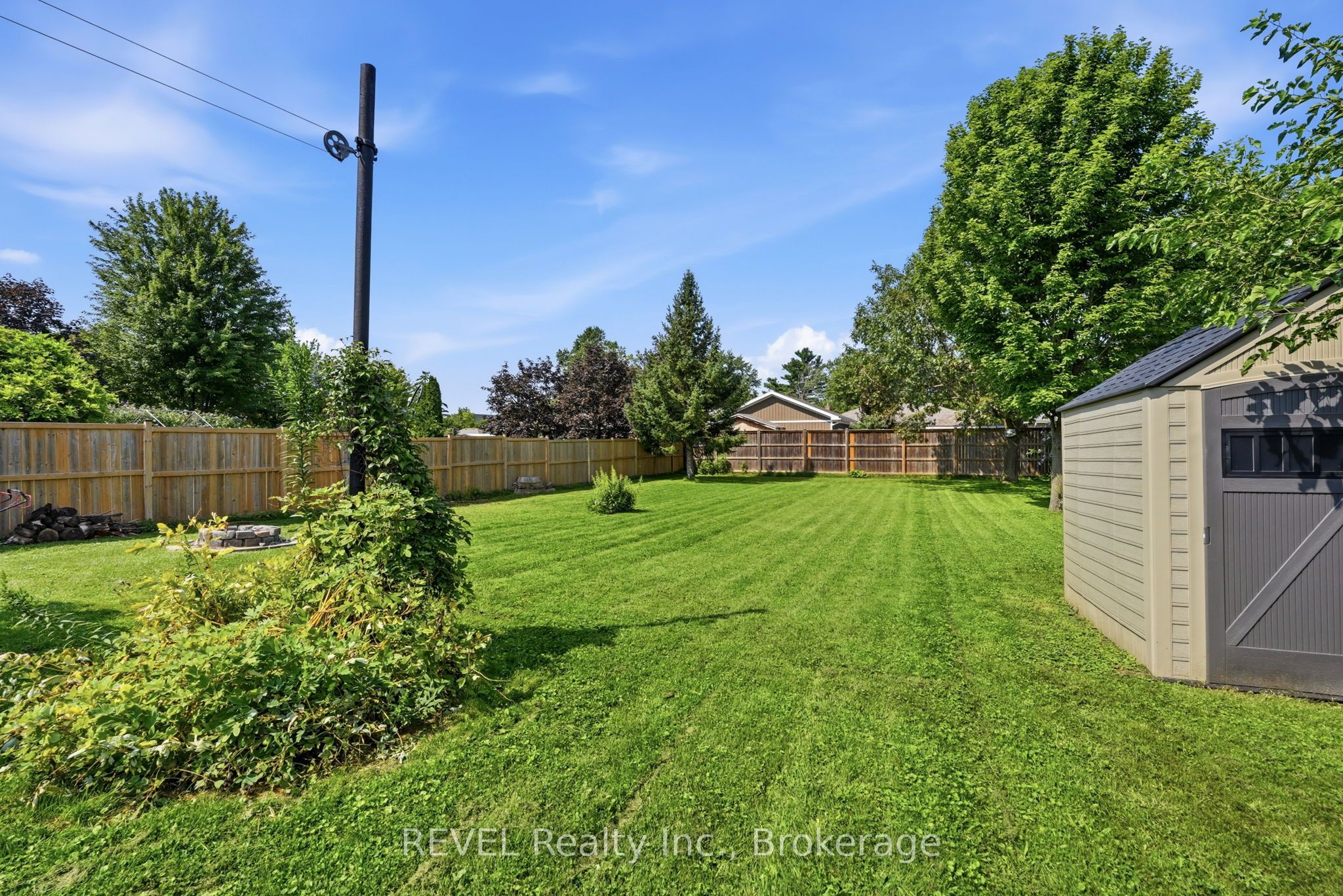5699 Montrose Road Property Photo 29