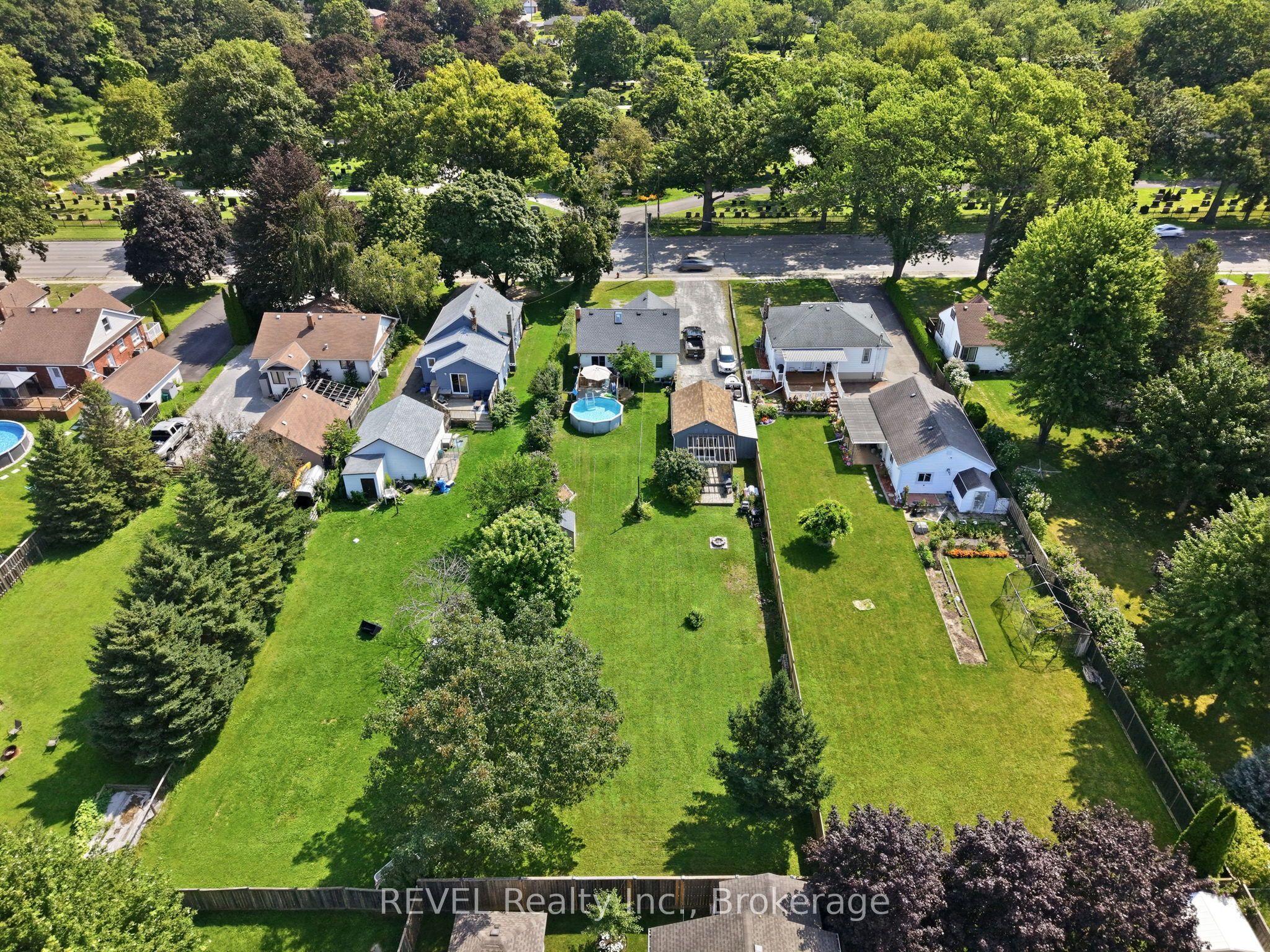 5699 Montrose Road Property Photo 41