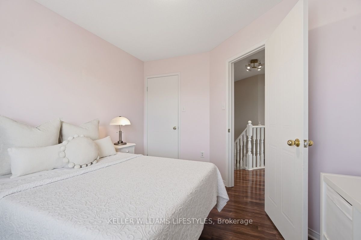 1135 Kimball Crescent Property Photo 25