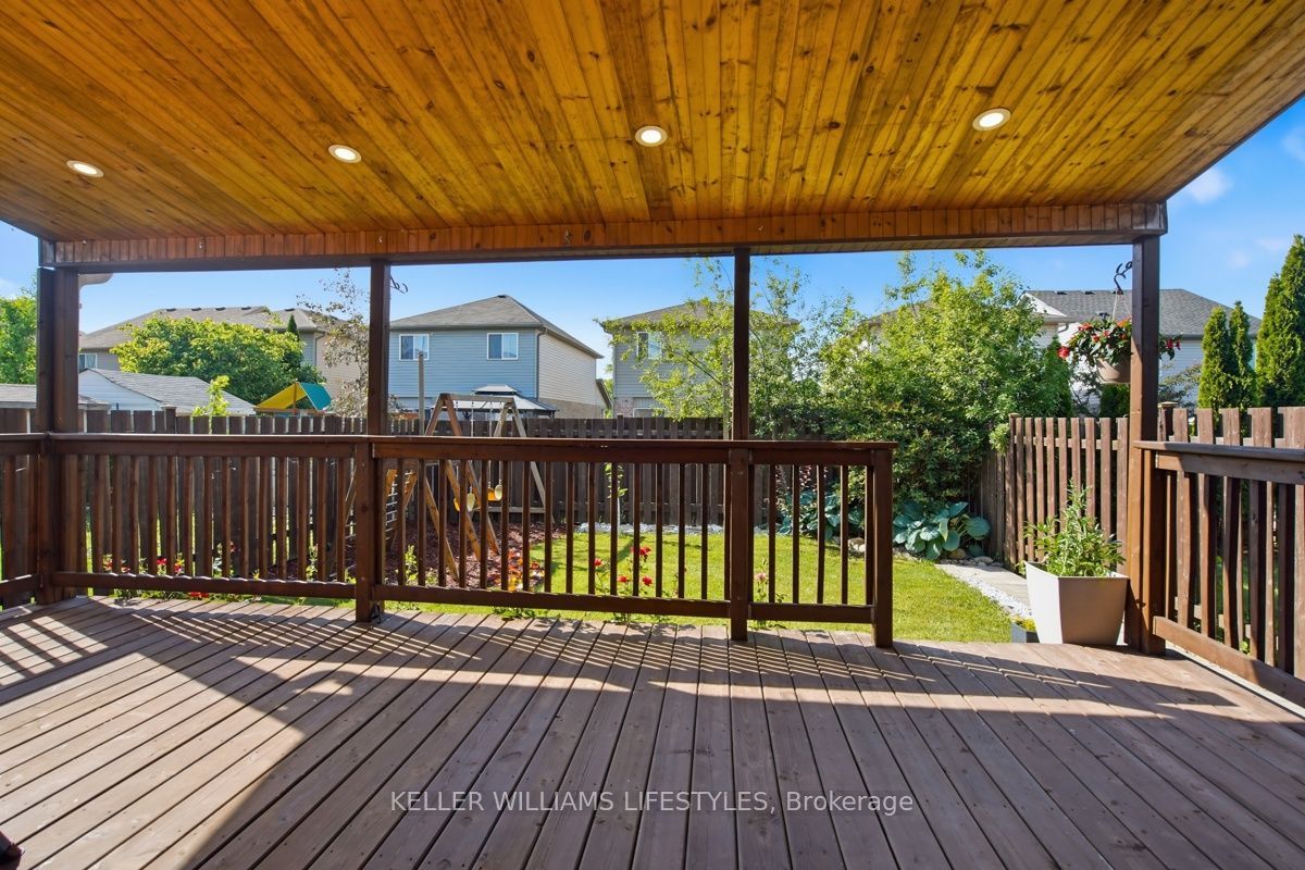 1135 Kimball Crescent Property Photo 35