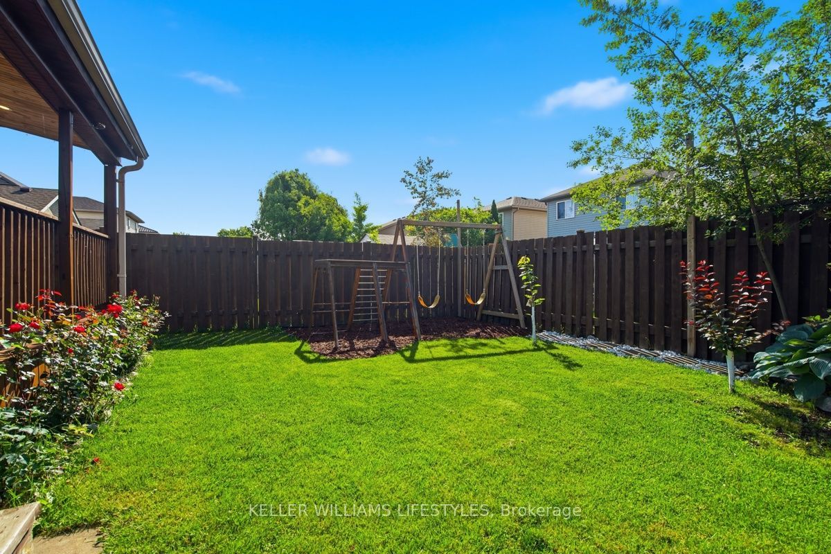 1135 Kimball Crescent Property Photo 37