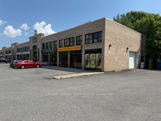 1884 Merivale Road Property Photo 1