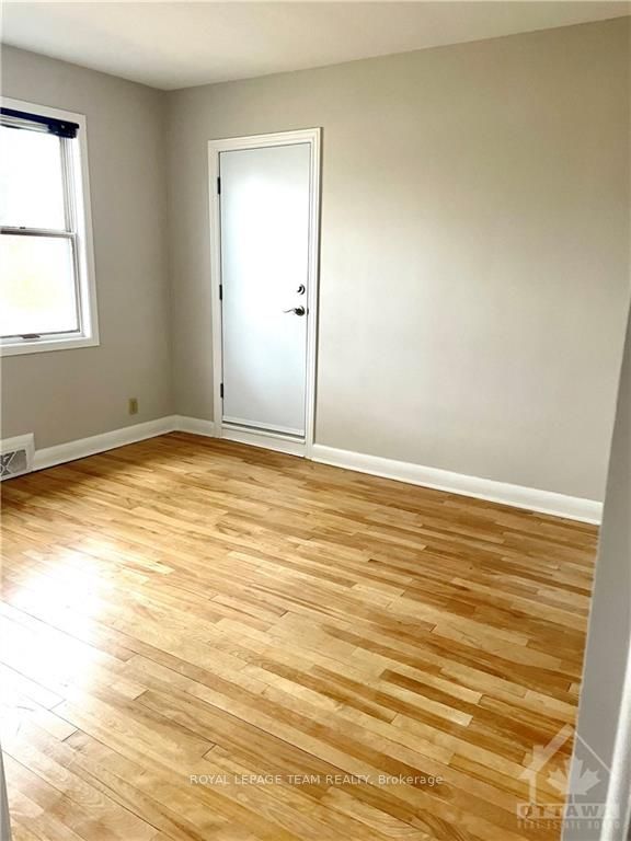 522 Piccadilly Avenue Property Photo 15