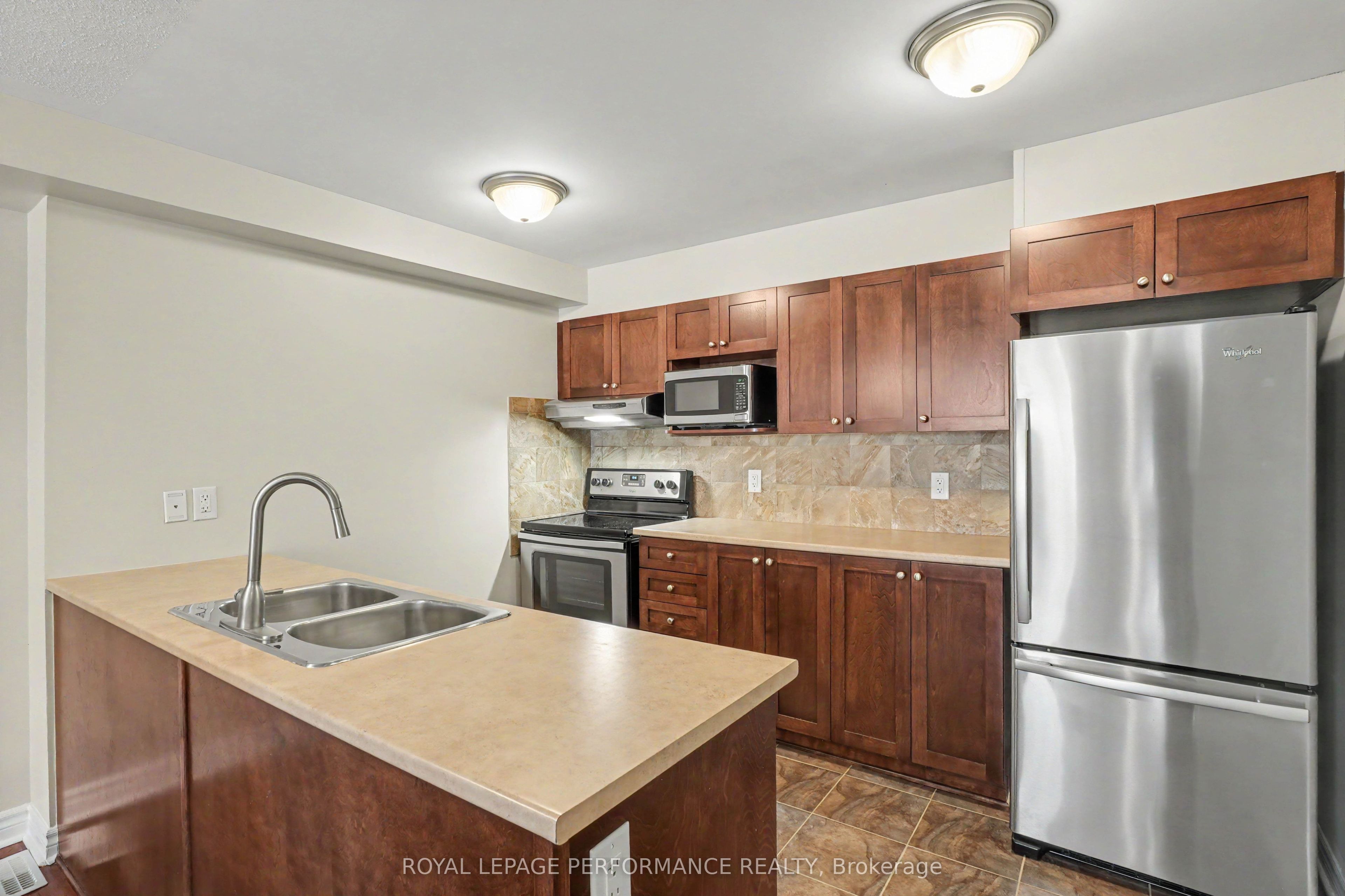 269a Titanium Private Property Photo 10