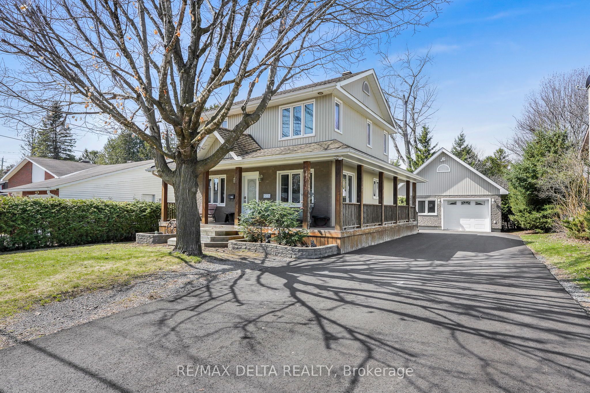 2567 Cleroux Crescent Property Photo 1