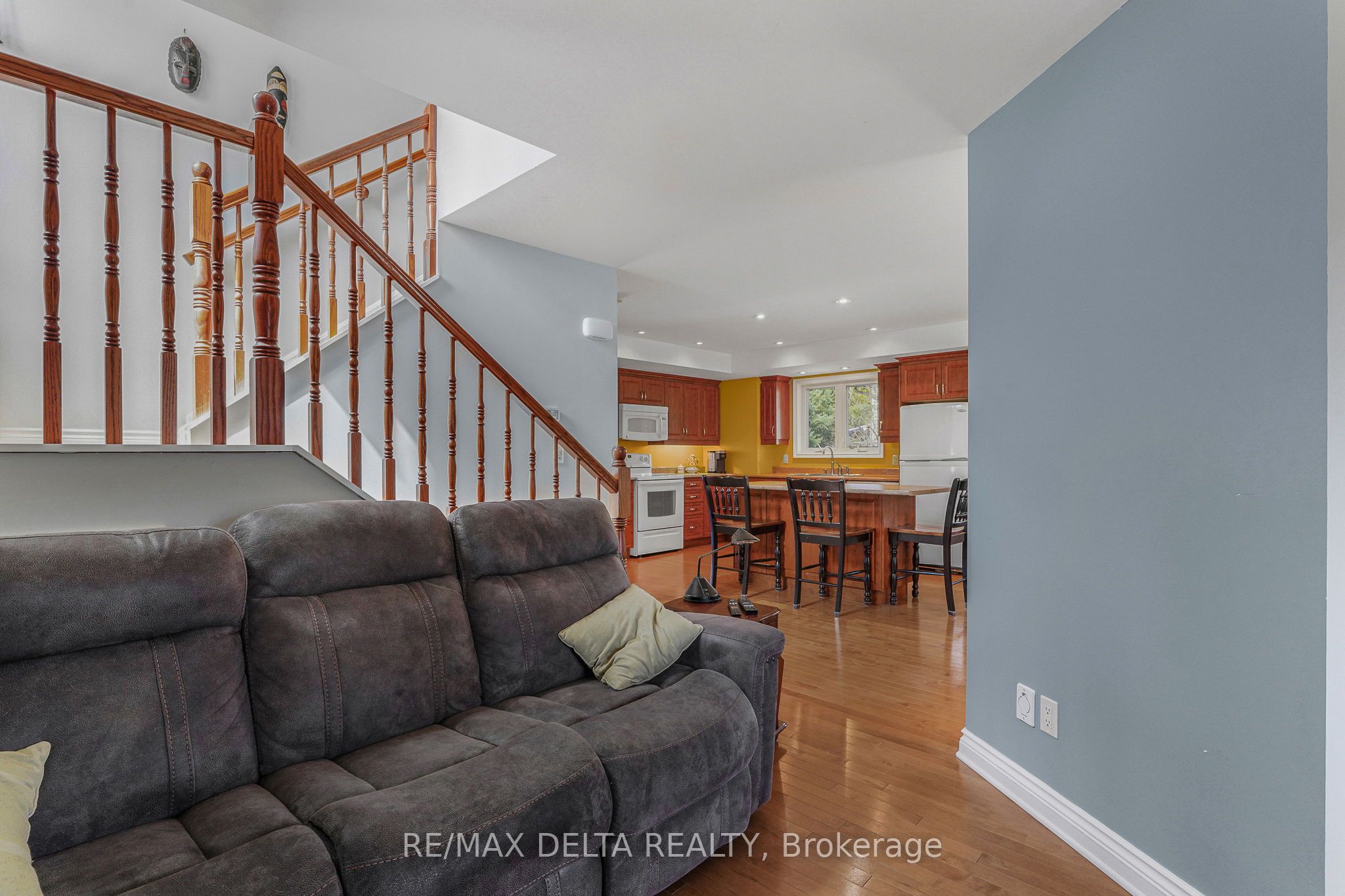 2567 Cleroux Crescent Property Photo 8