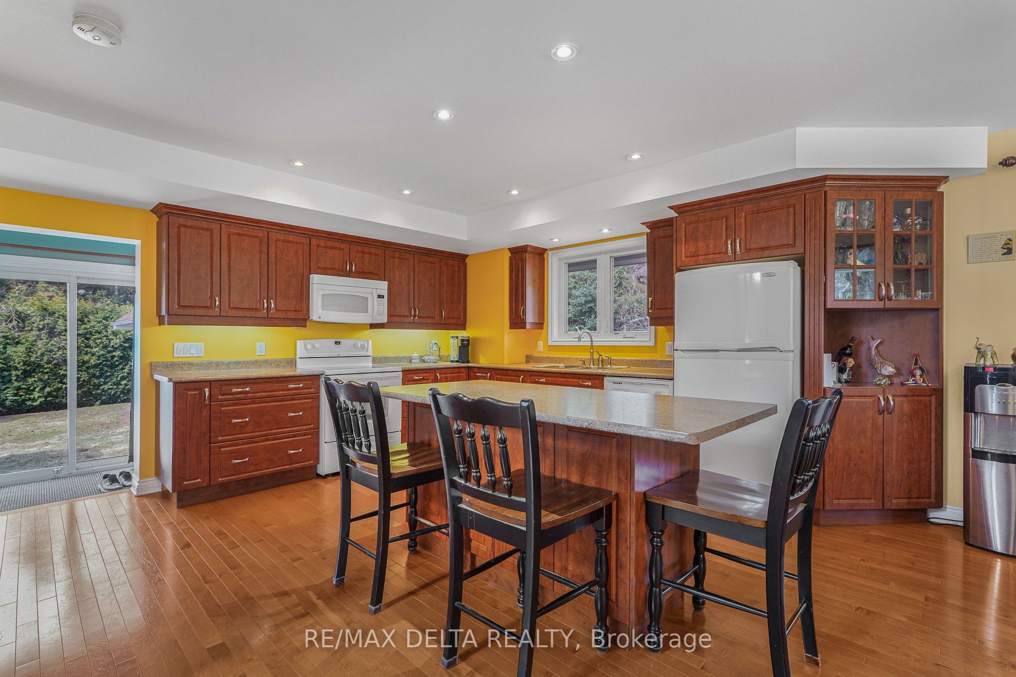 2567 Cleroux Crescent Property Photo 9