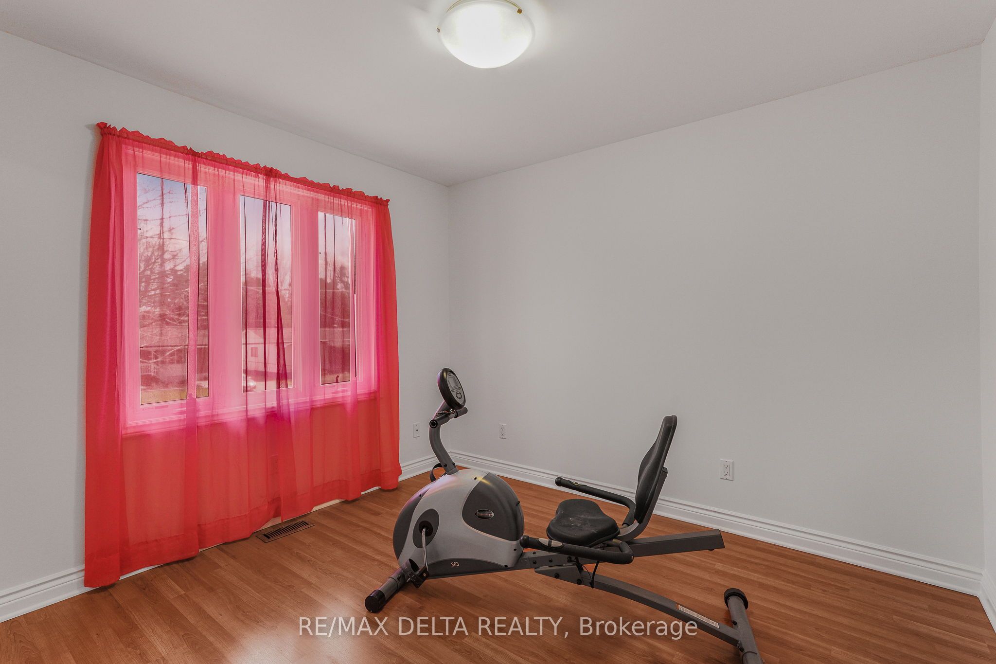 2567 Cleroux Crescent Property Photo 19