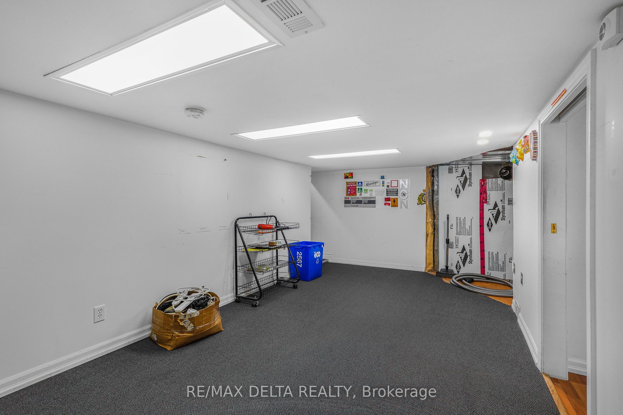2567 Cleroux Crescent Property Photo 23