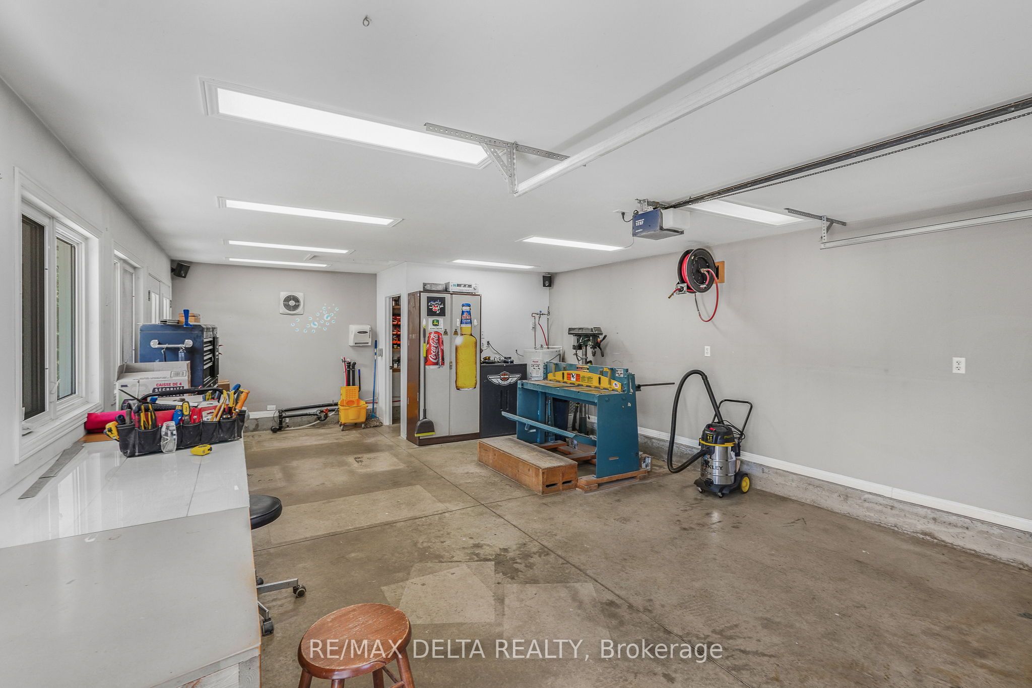 2567 Cleroux Crescent Property Photo 28