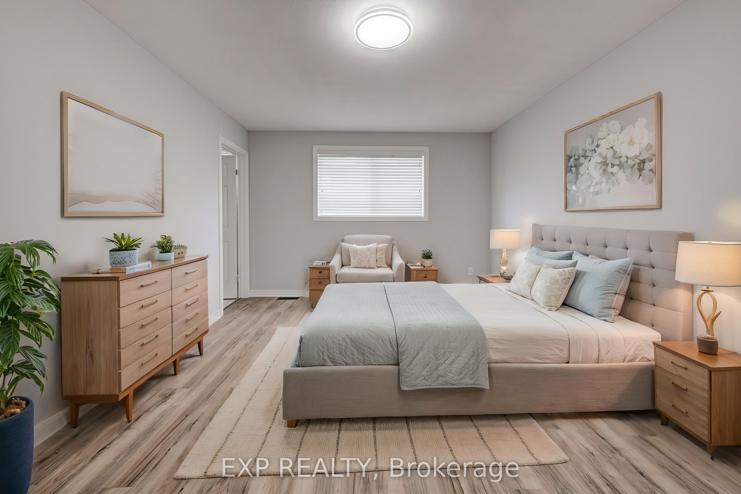 737 North Leaksdale Circle Property Photo 15