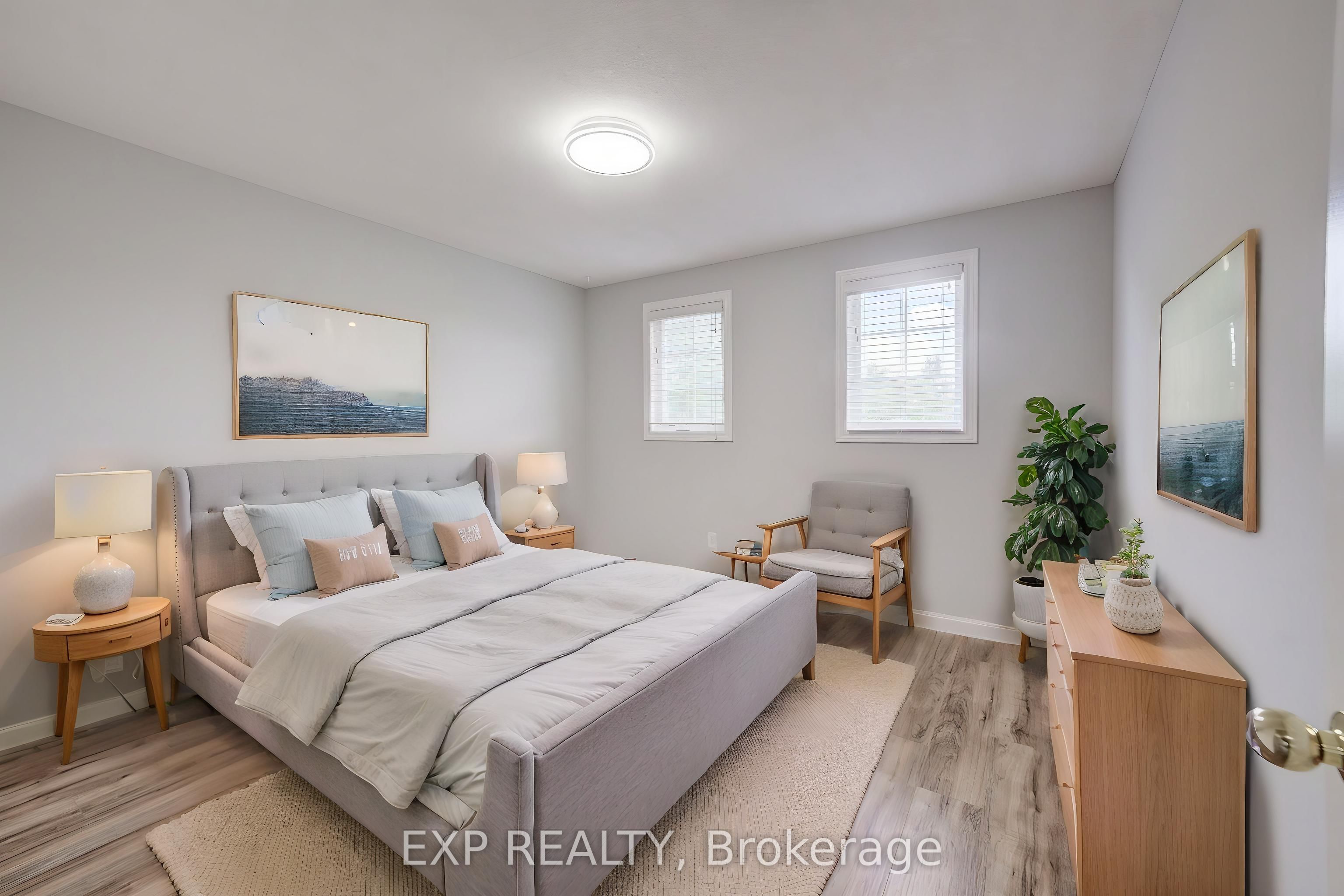 737 North Leaksdale Circle Property Photo 17