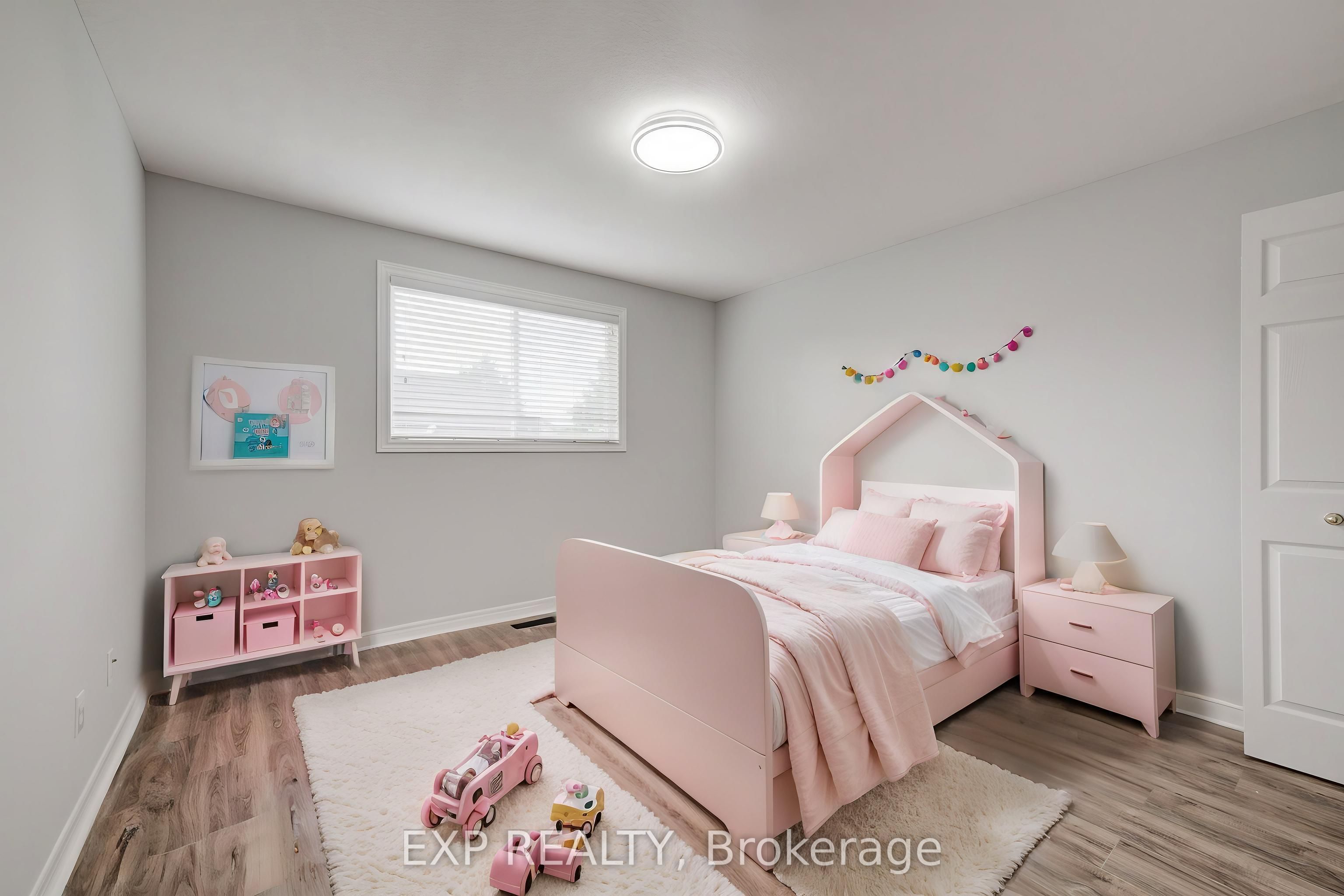 737 North Leaksdale Circle Property Photo 18