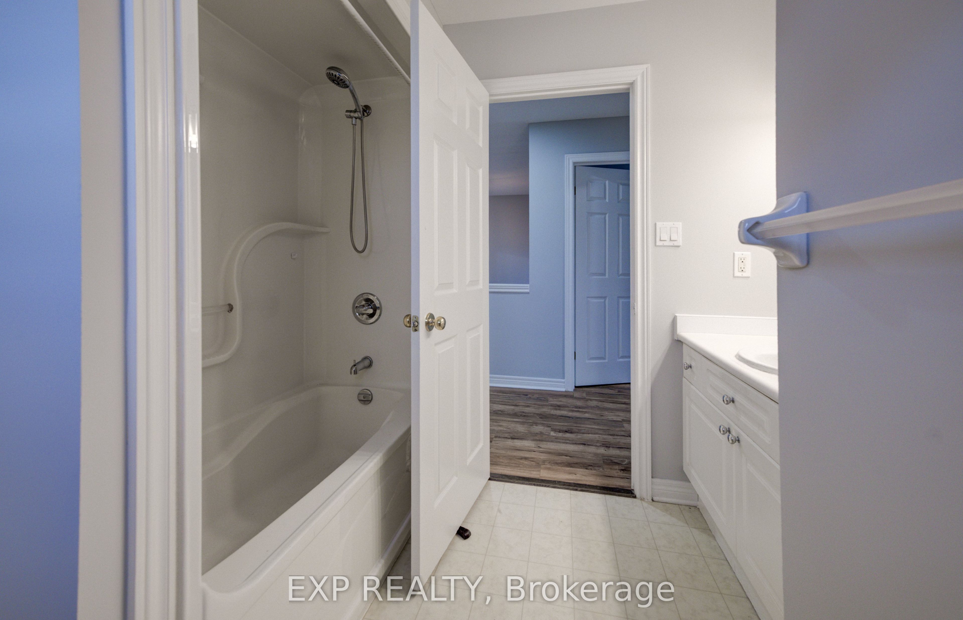 737 North Leaksdale Circle Property Photo 20