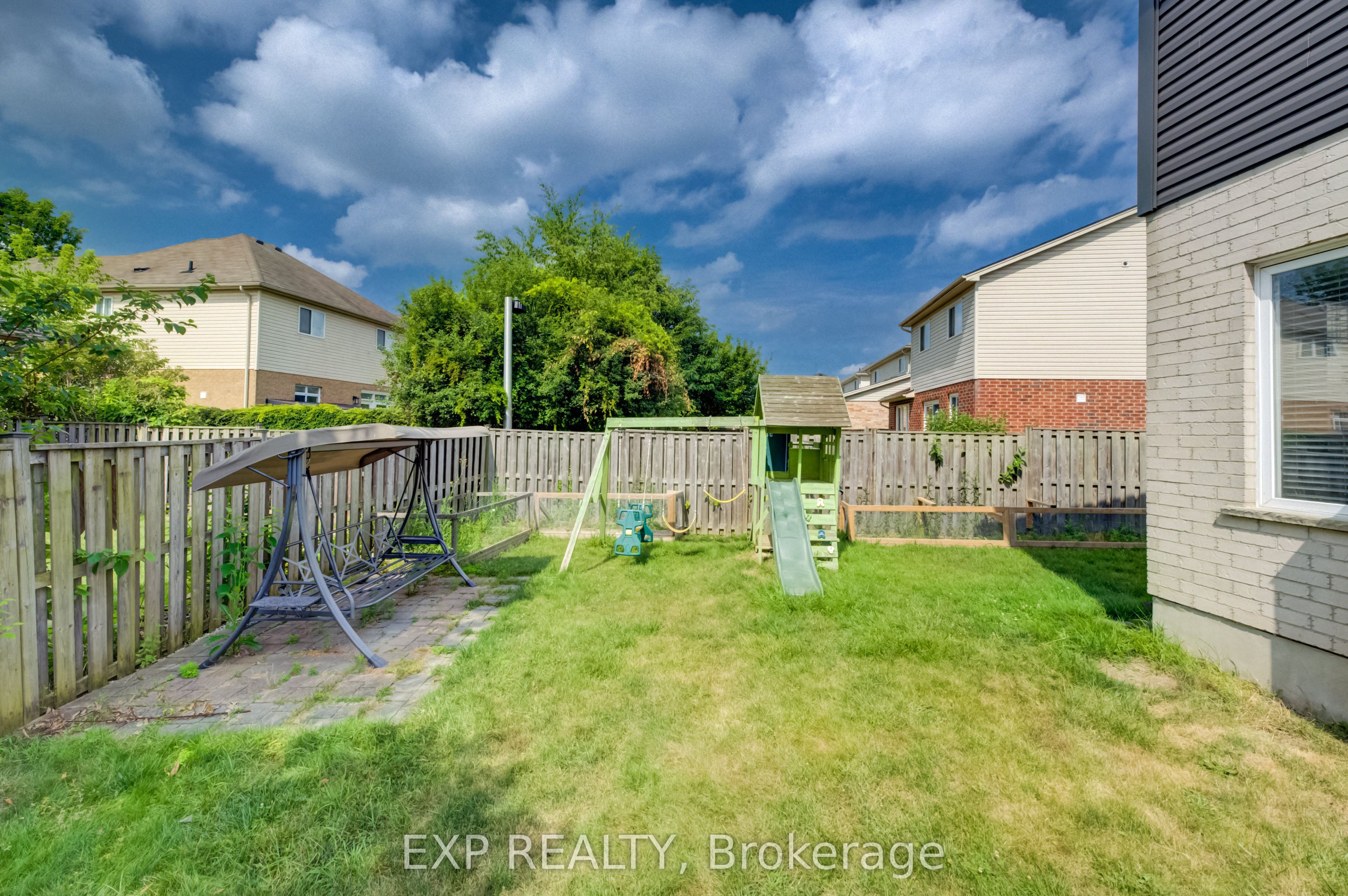 737 North Leaksdale Circle Property Photo 25