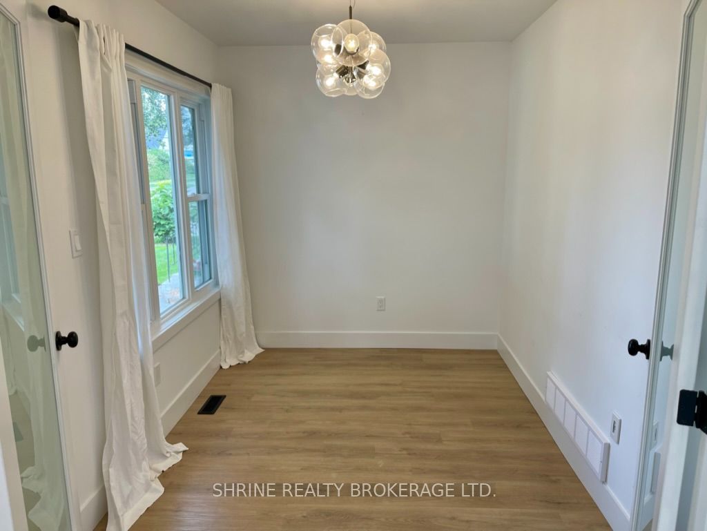 792 Fleet Street Property Photo 4