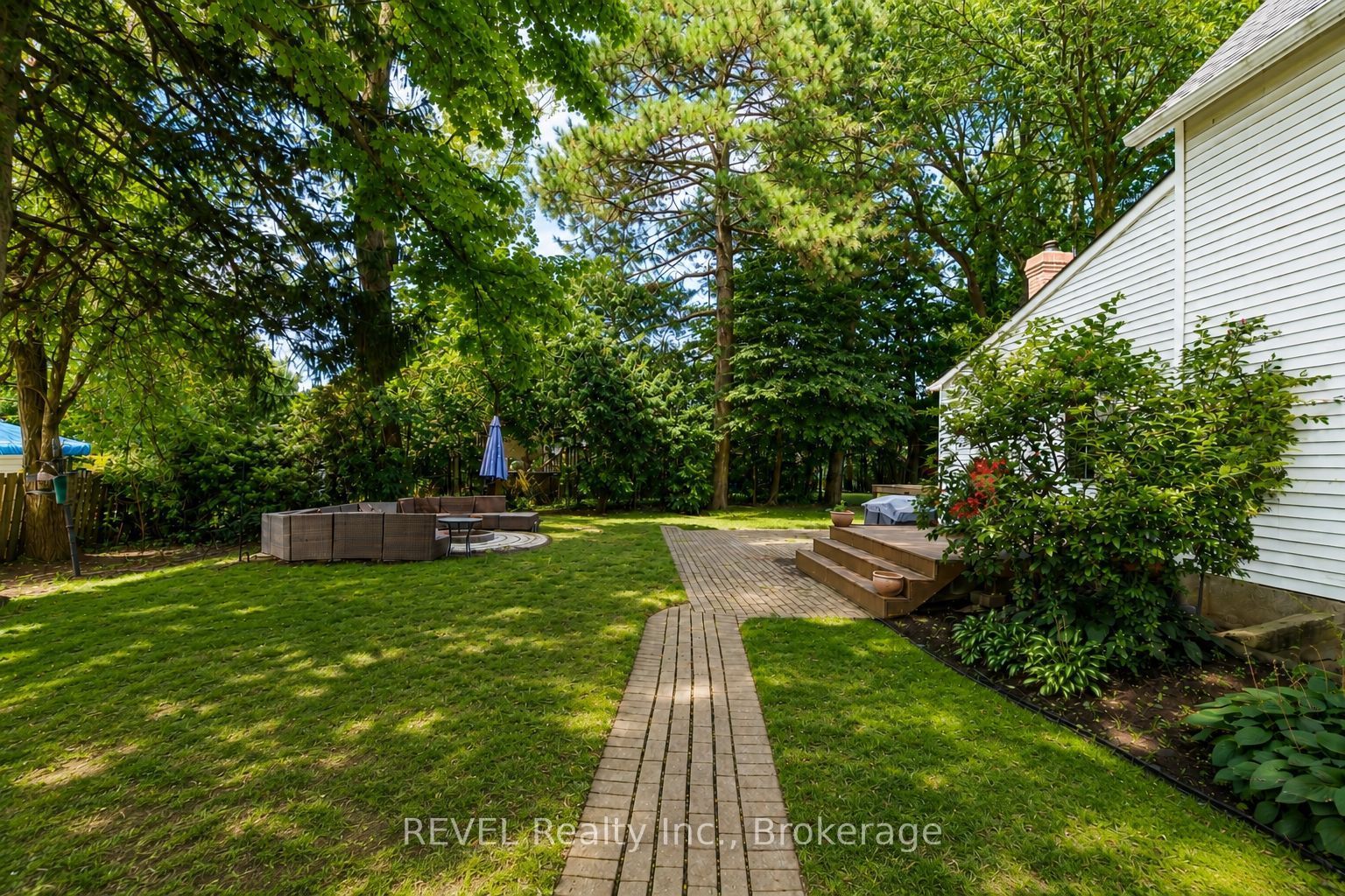 2791 Neptune Crescent Property Photo 24