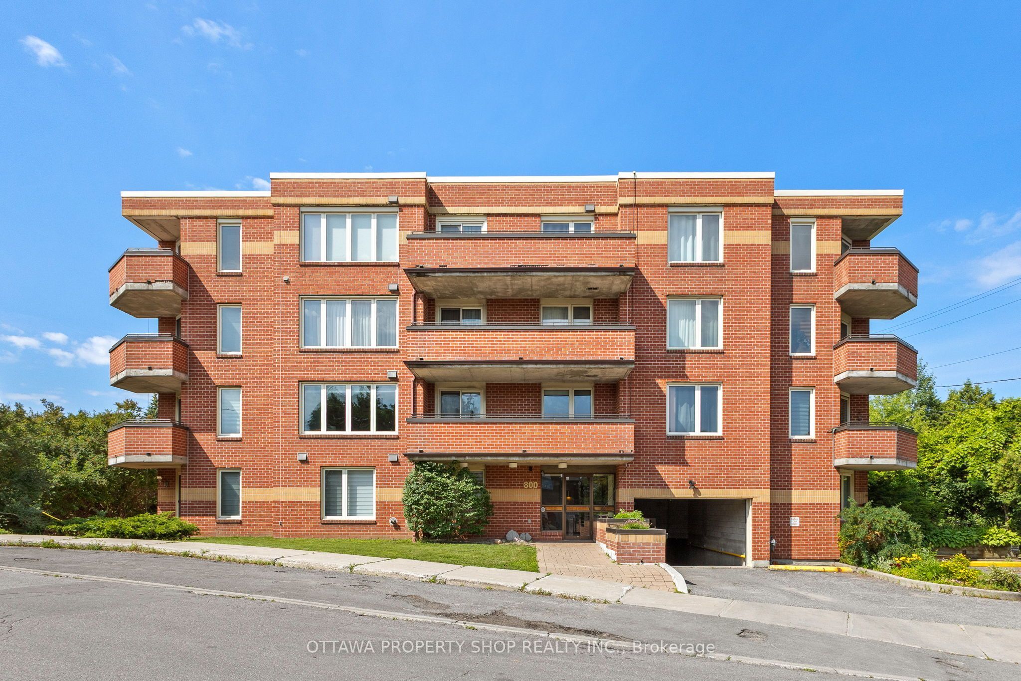 800 Mckellar Avenue 204 Property Photo 1