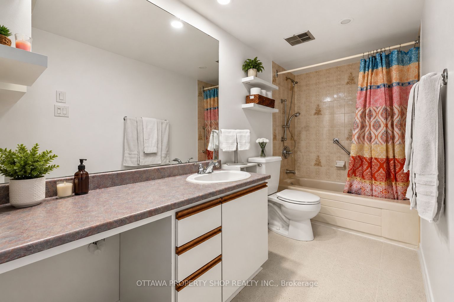 800 Mckellar Avenue 204 Property Photo 11