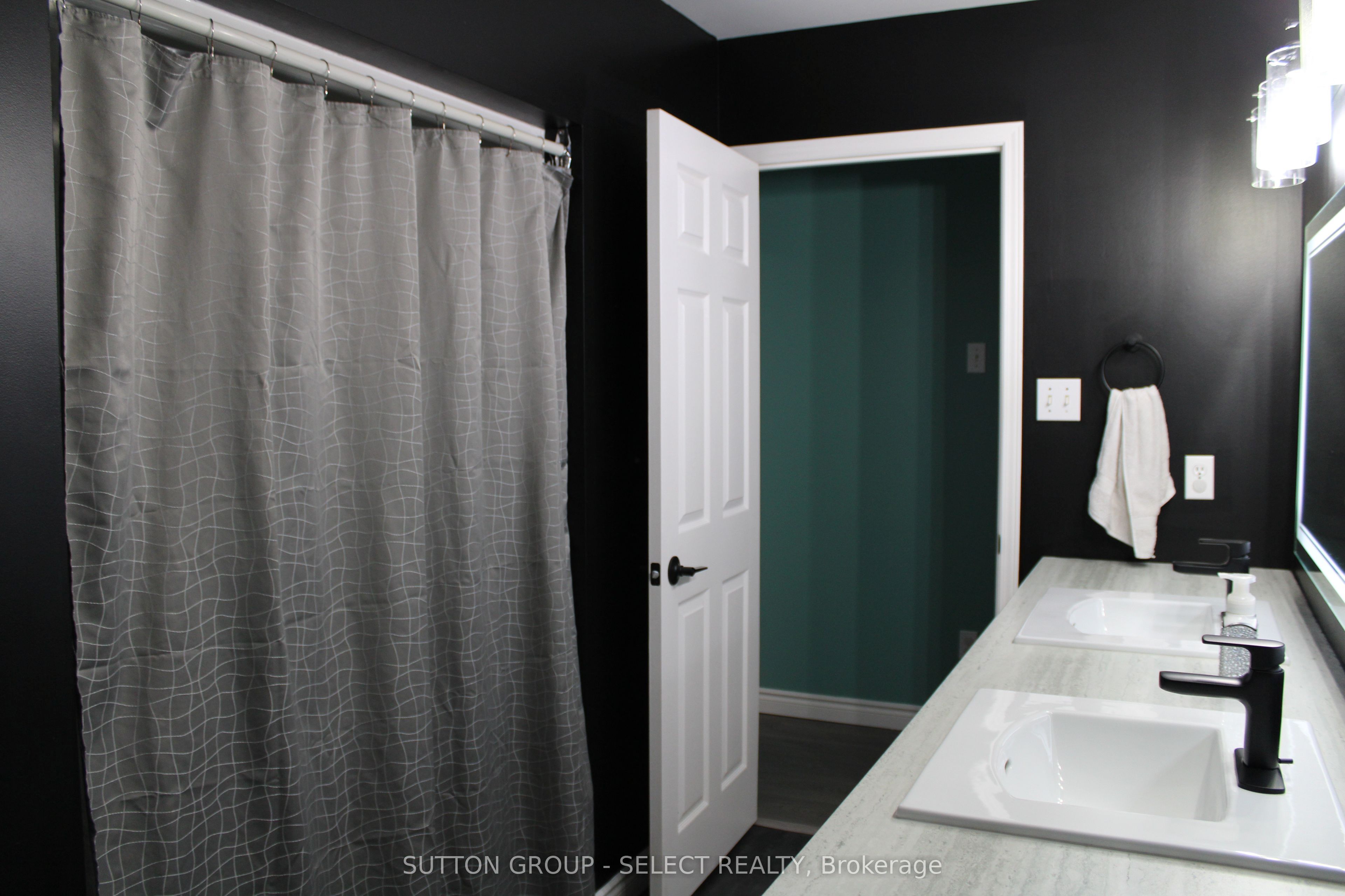 234 Parkview Drive Property Photo 15