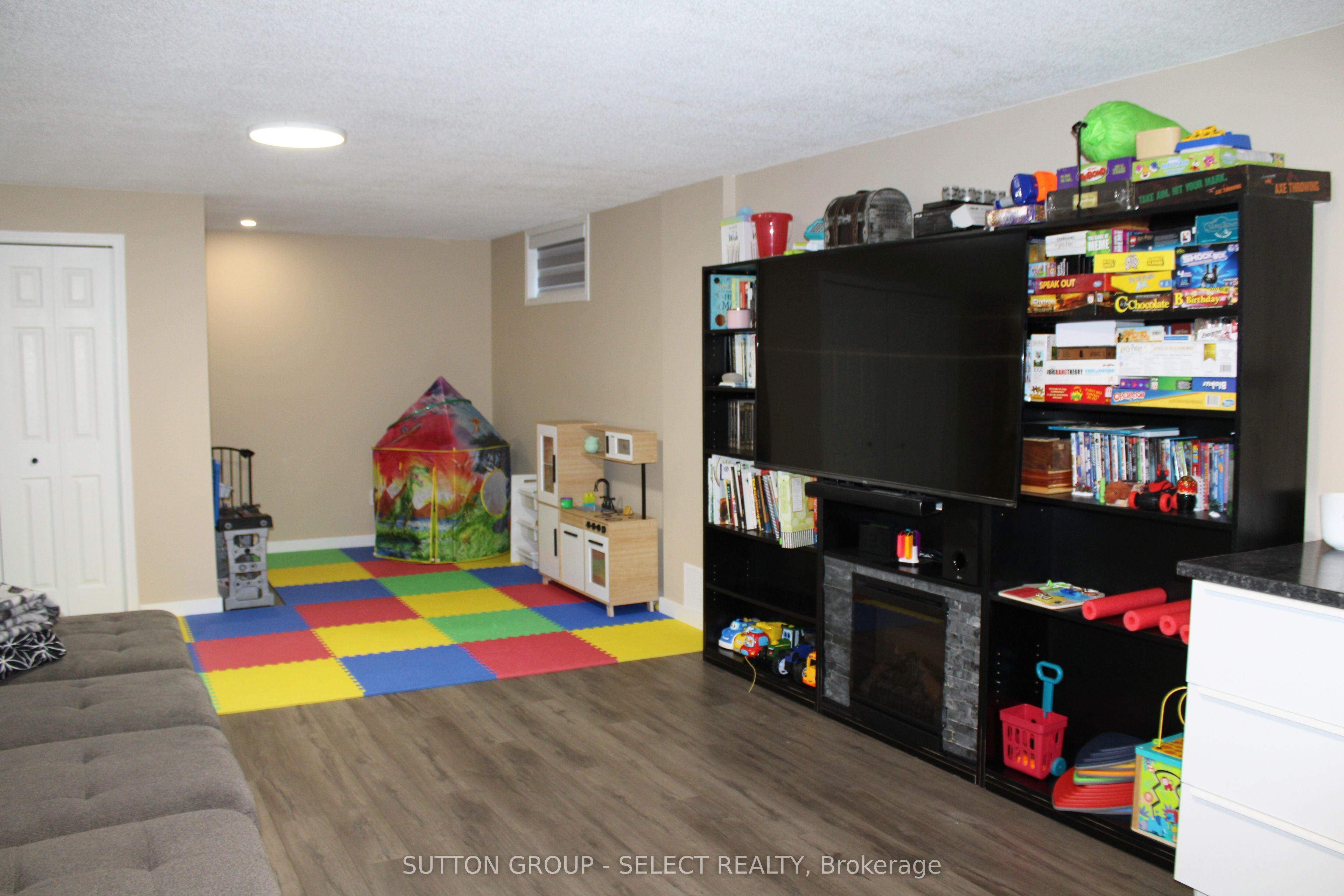 234 Parkview Drive Property Photo 17