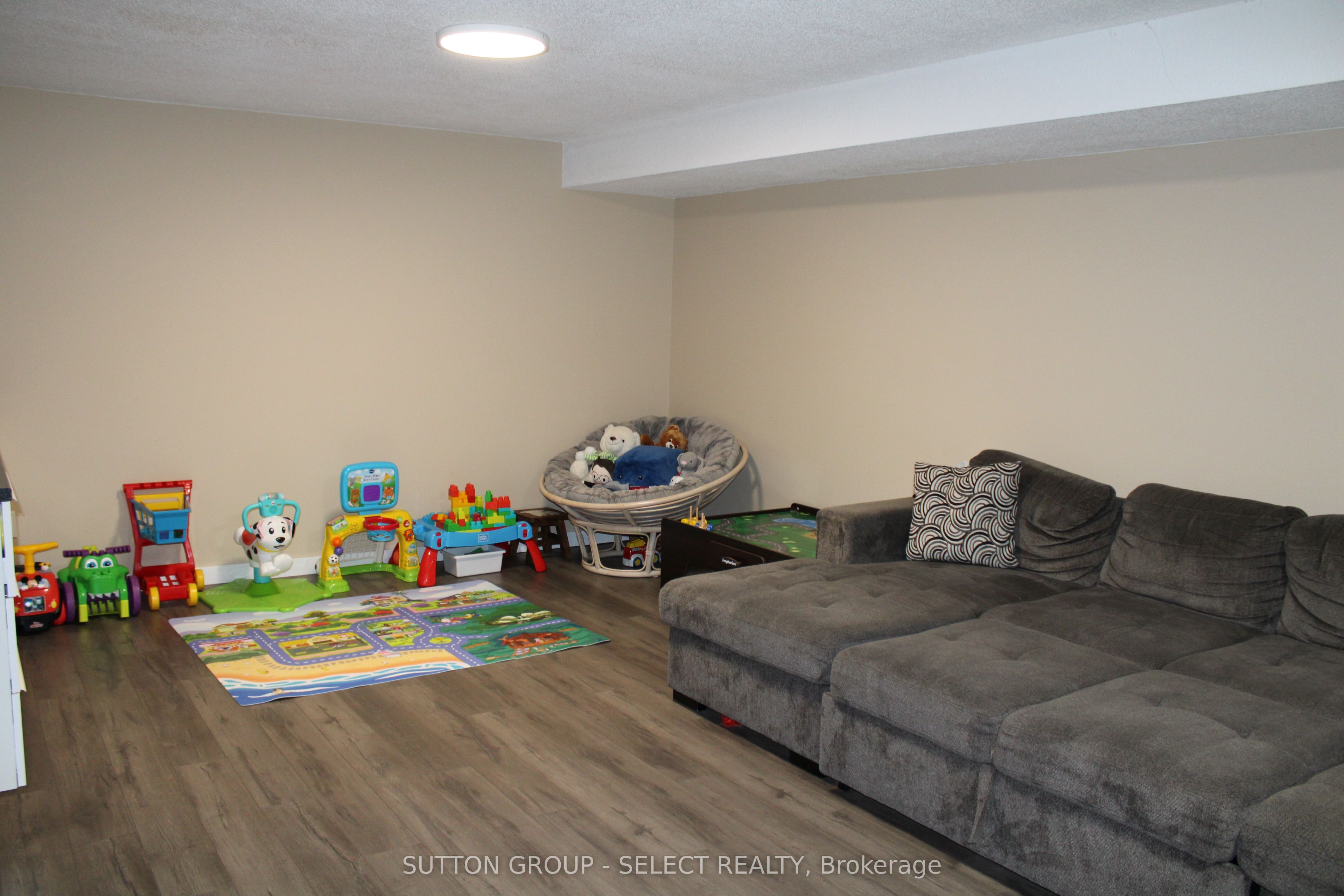 234 Parkview Drive Property Photo 18