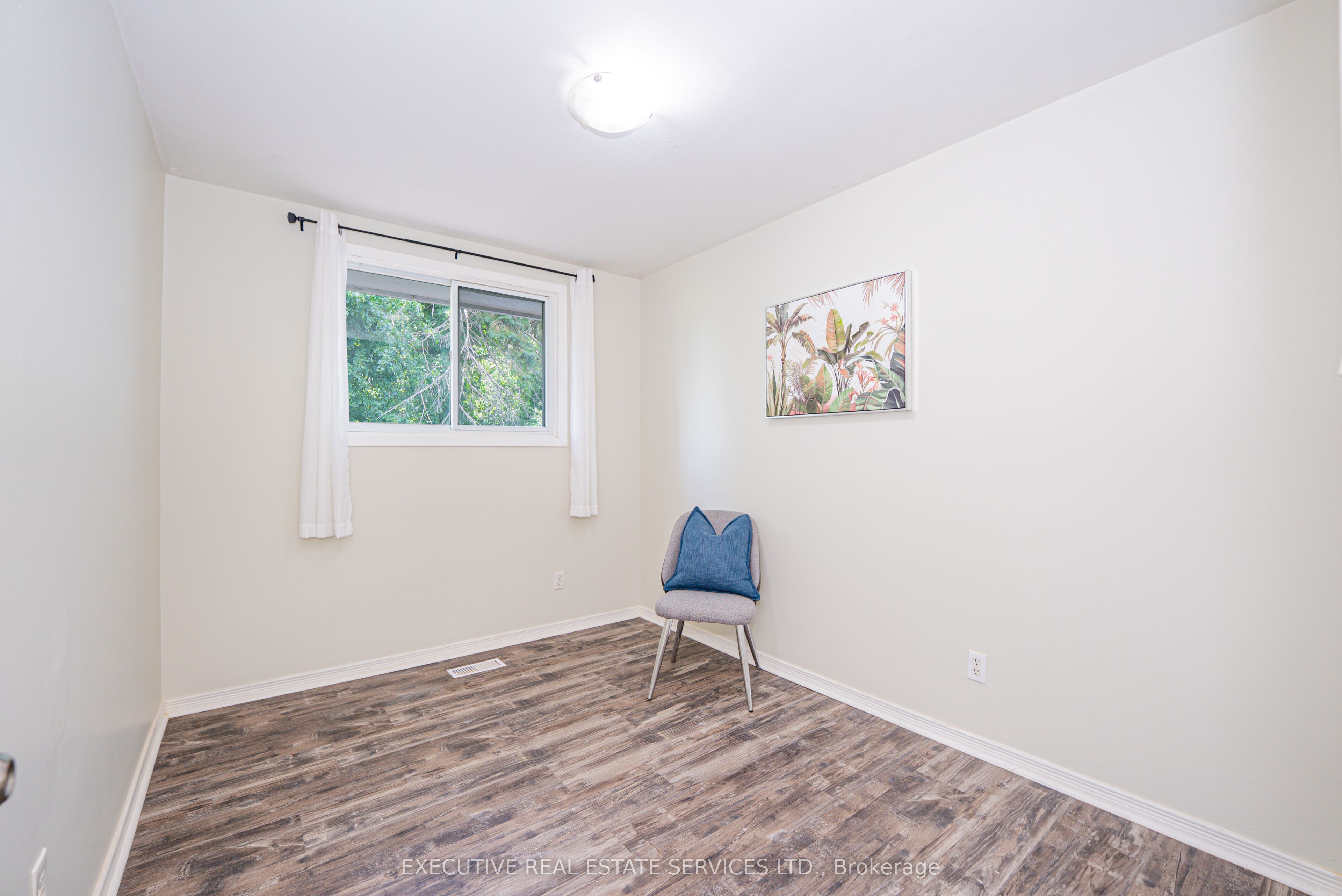 77 Overlea Drive Property Photo 21
