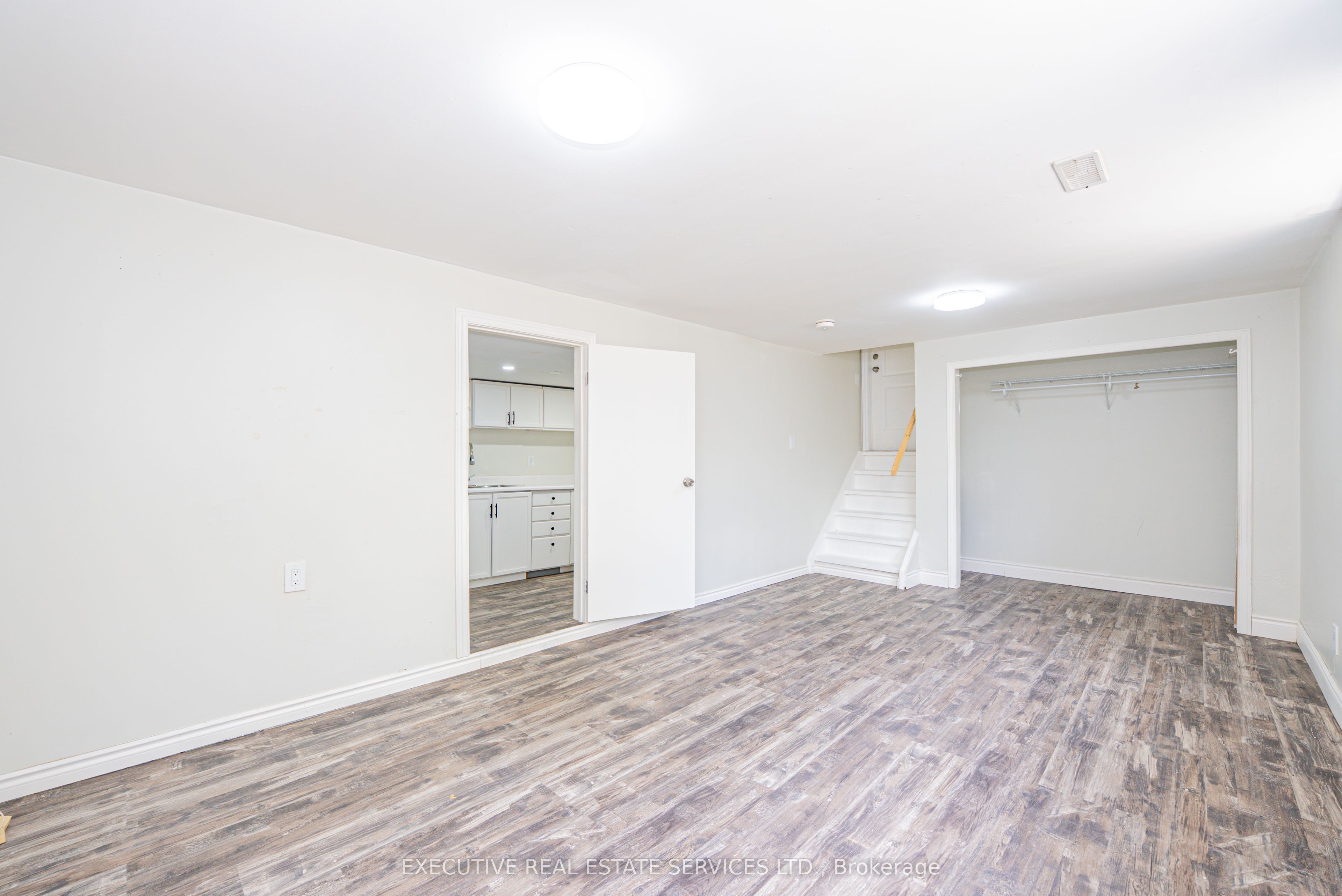 77 Overlea Drive Property Photo 31