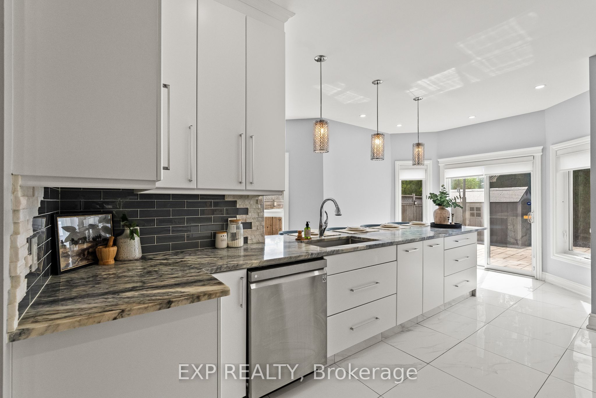 112 Redcliff Avenue Property Photo 18